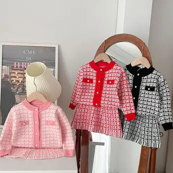 Girls' Christmas sweater set Fall/Winter 2023 new foreign style little fragrant children's clothing knitted two-piece xmas suit