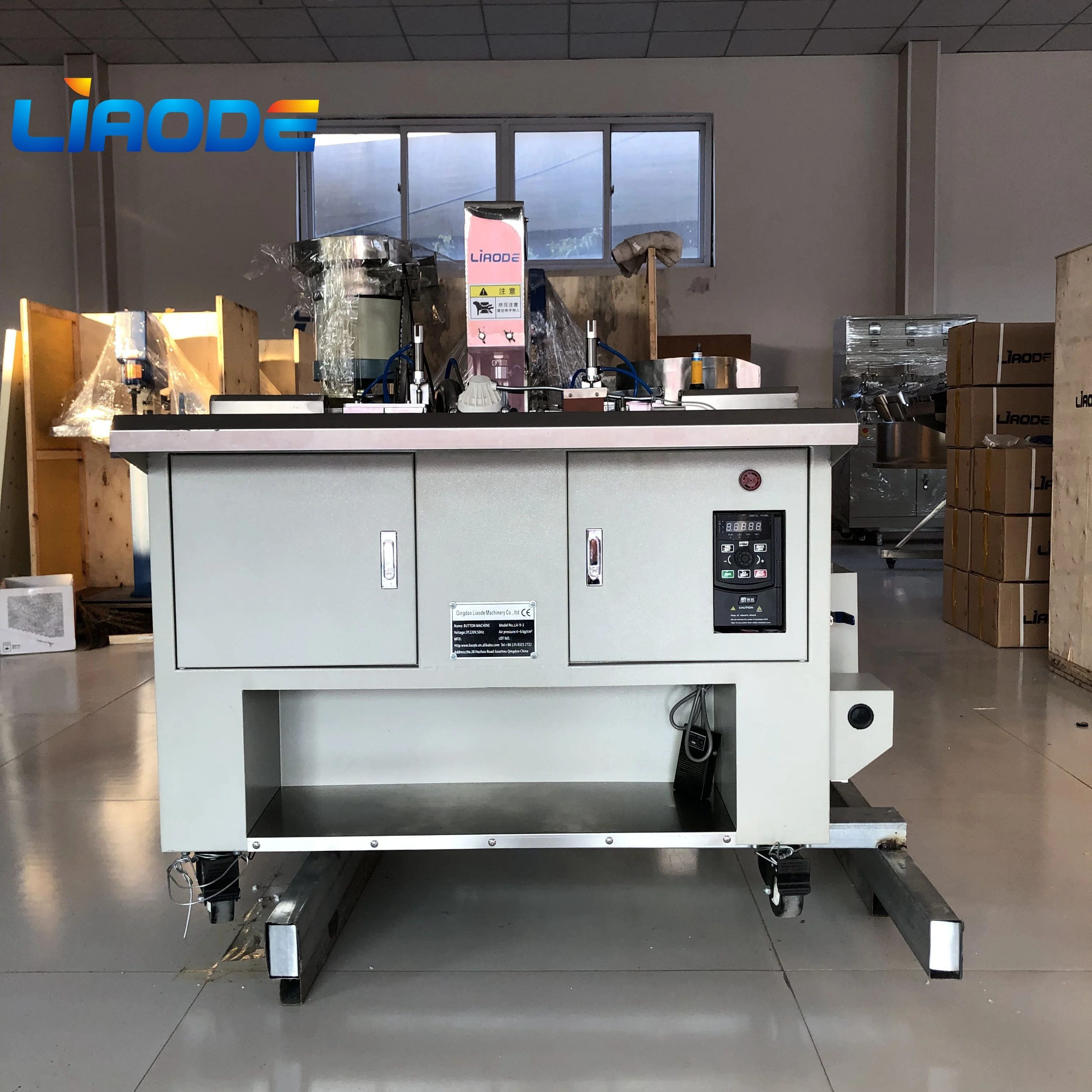 Automatic Fabric Covered Baseball Cap Button Making Machine