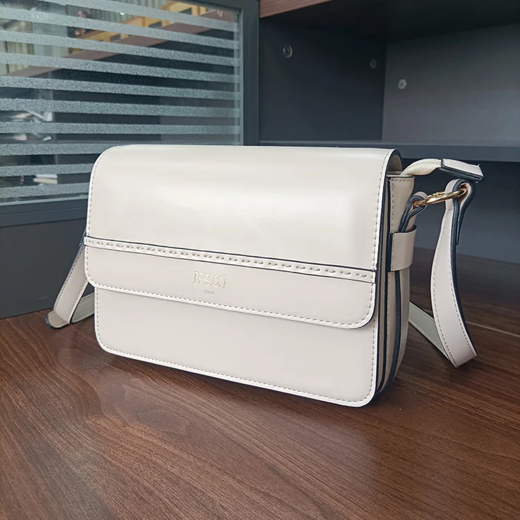 New 2022 New Trend Wild Shoulder Bag Fashion Plain Ladies Design