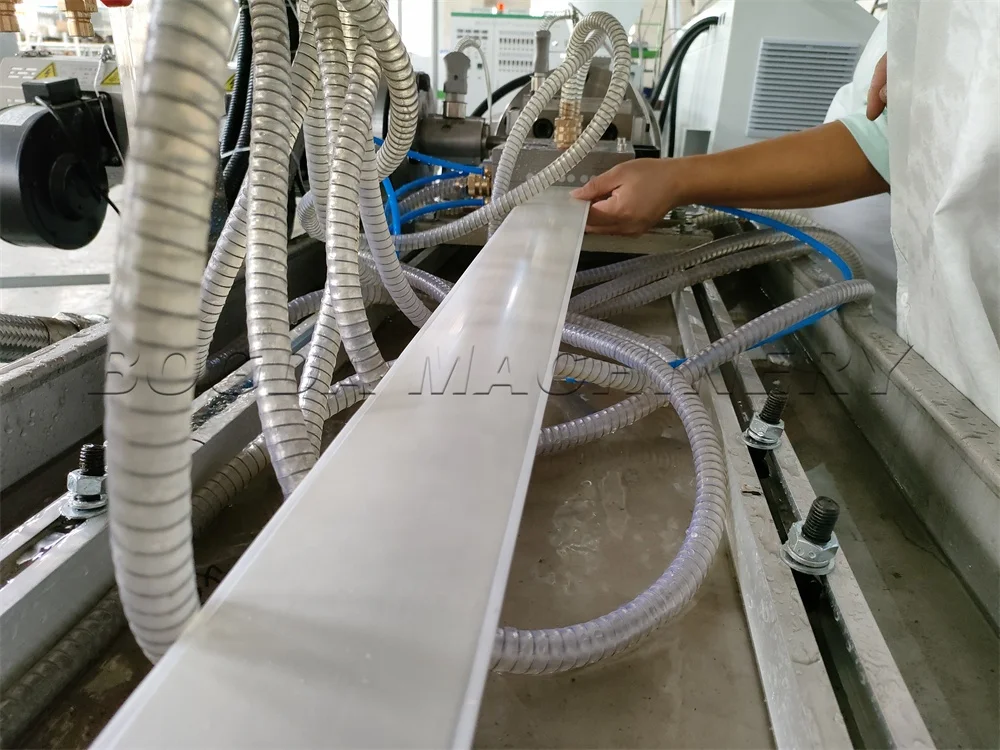 BOGDA Automatic Electrical Wire PVC Floor Skirting Trunking Moulding Extruder Line