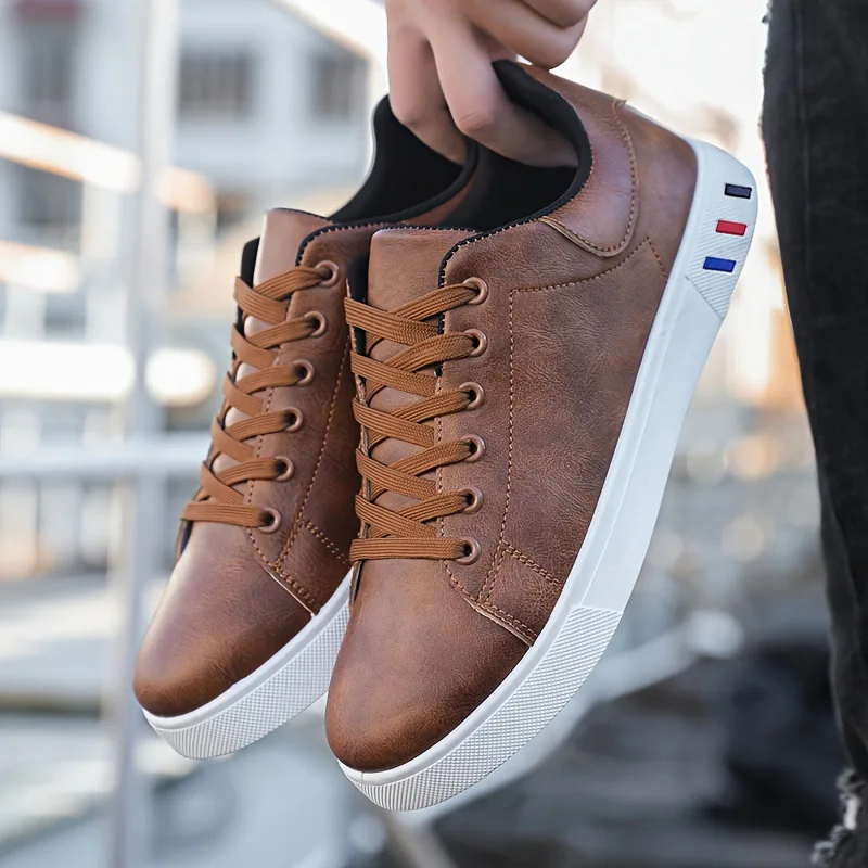 Men's oversized new leather casual shoes sports oversized board shoes low cut
