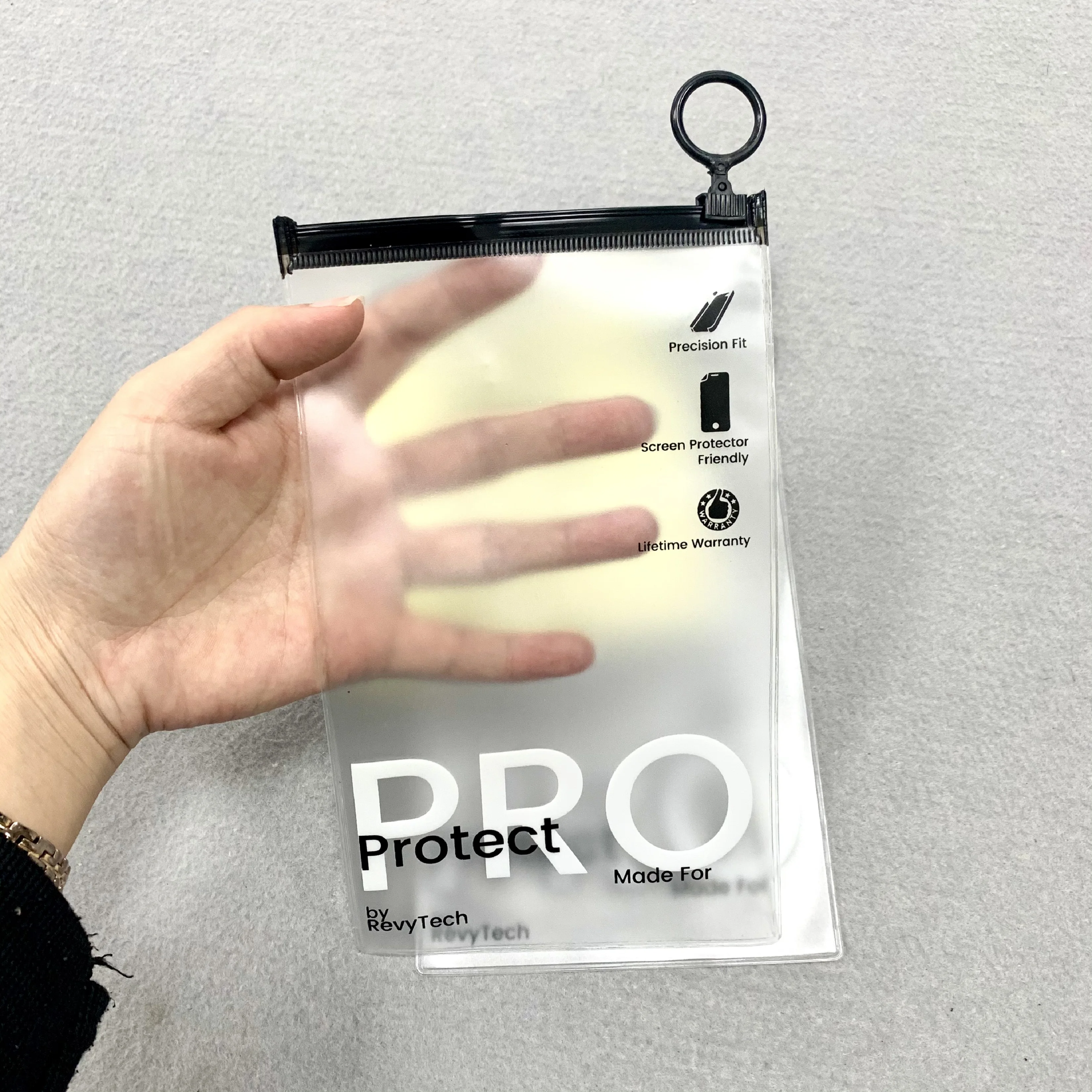 Custom Printed Zipper Pouch Frosted Ziplock Packaging Bag For Phone