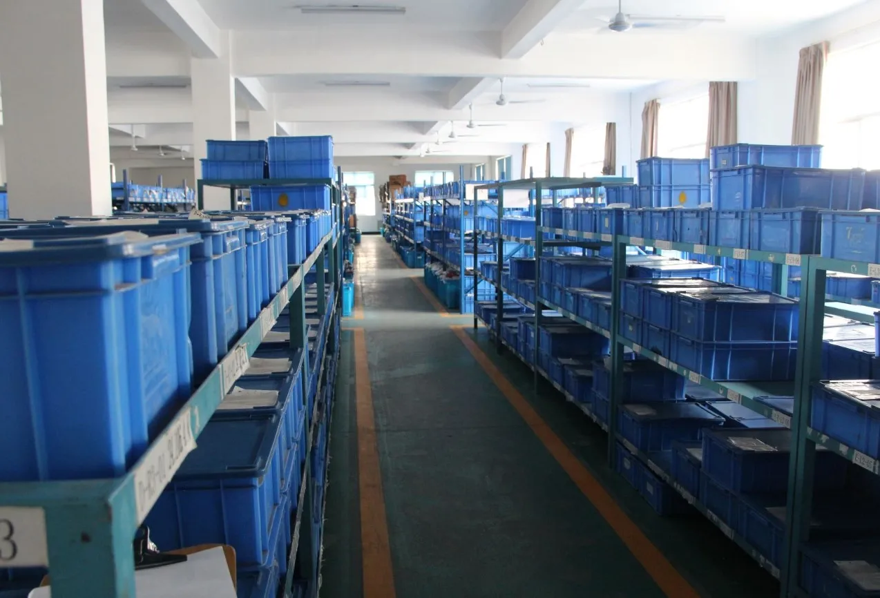 
Высокоточный медный изолированный защитный зажим типа крокодил CE CATIII 1000V /MAX.32A 4mm Jack Аллигатор 