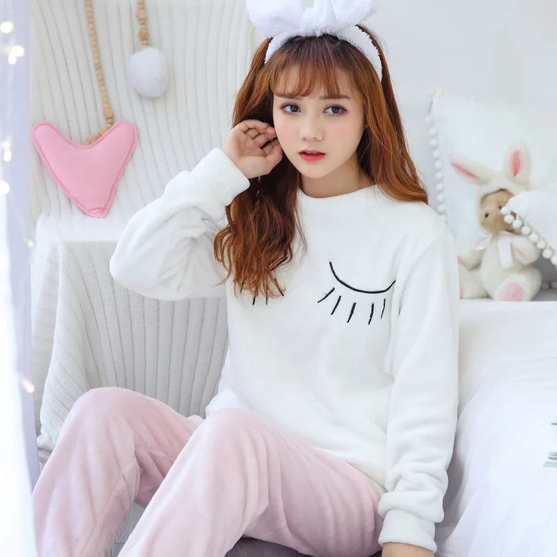 2020 Winter Pajama Women Korean Sleepwear Cute Cartoon Flannel Pajamas Set  Velvet Warm Pijama Round Neck Pyjama Homewear Women From Toyhouse2020,  $9.05