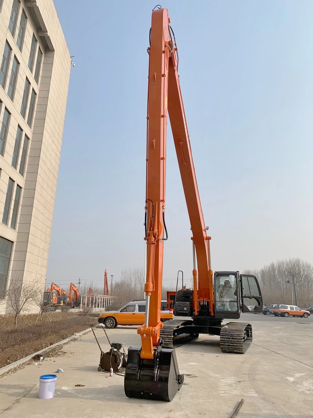 90% New Hitachi ZX250-3 Used Excavator 25 Ton Digger with 4001-6000 Working Hours