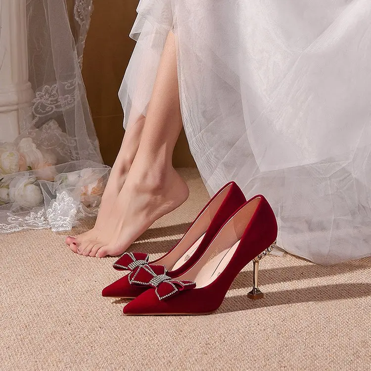 Wholesale HANDMADE Ladies Pumps Designer Luxury White Wedding Shoes Sexy Dress  Shoes From m.