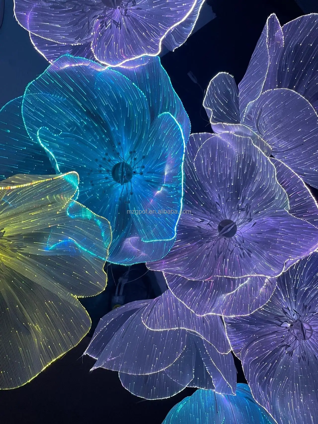 Factory Direct LED Fiber Optic Flower Bouquet Garden Holiday Decorative Lights Simulation Flowers for Outdoor Christmas