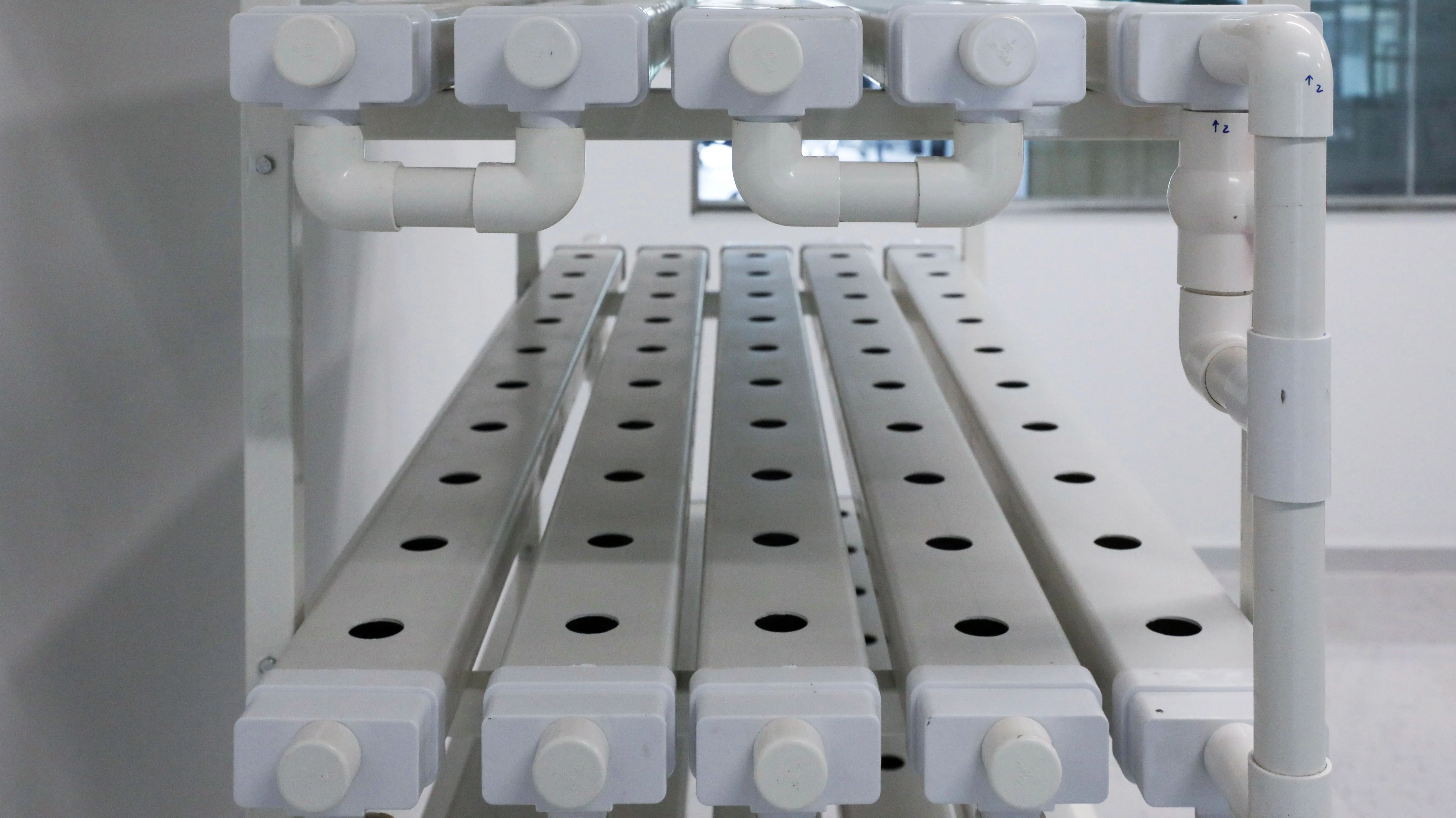 Small Column Vertical Hydroponic System Rack Nft Channelscolumn ...