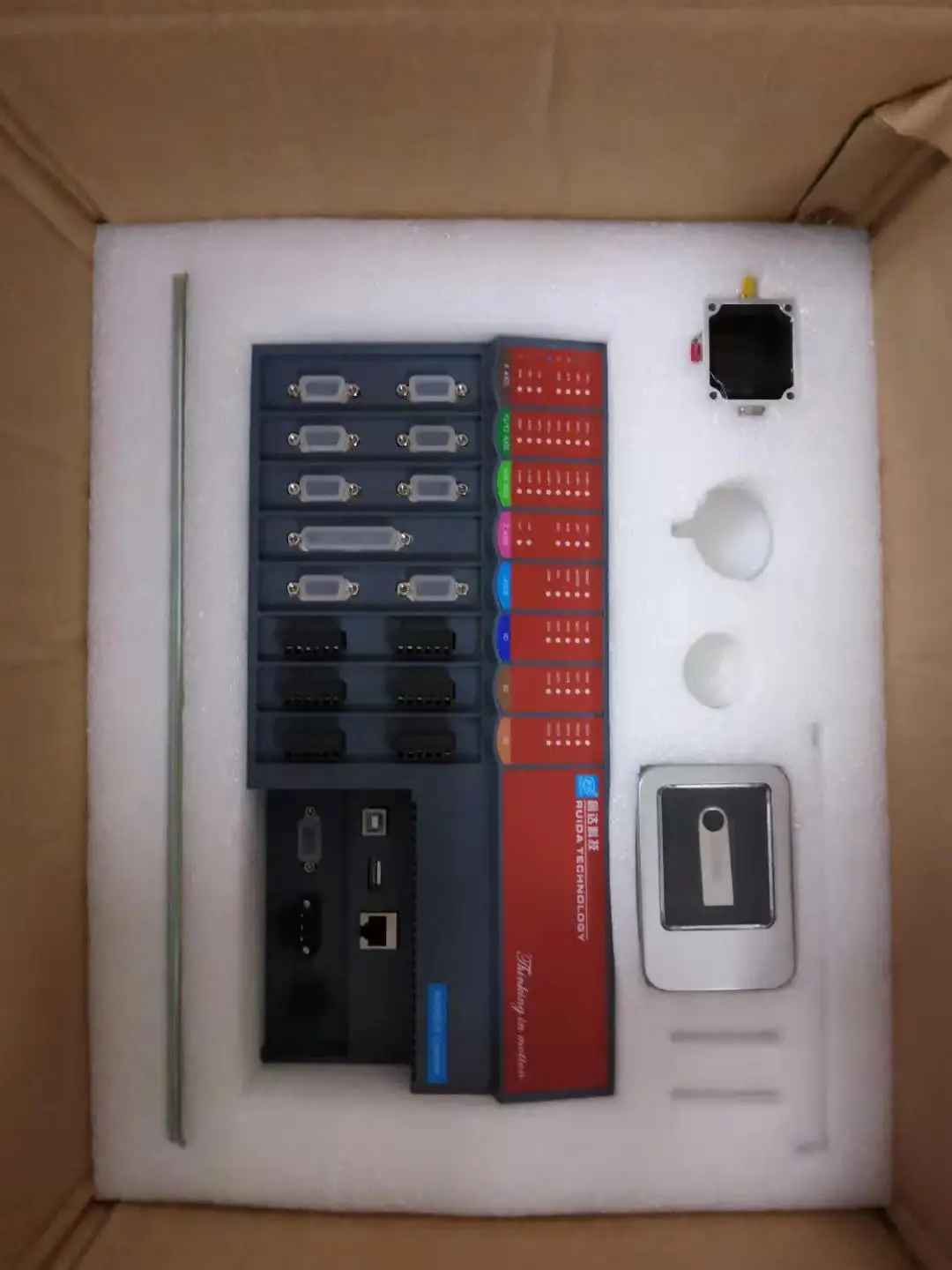 DSP FIBER Laser Cutting Controller RDC6563F  FG FP  for Fiber and Co2 Laser Can Work with Servo Step Motor Plate and Round Tube