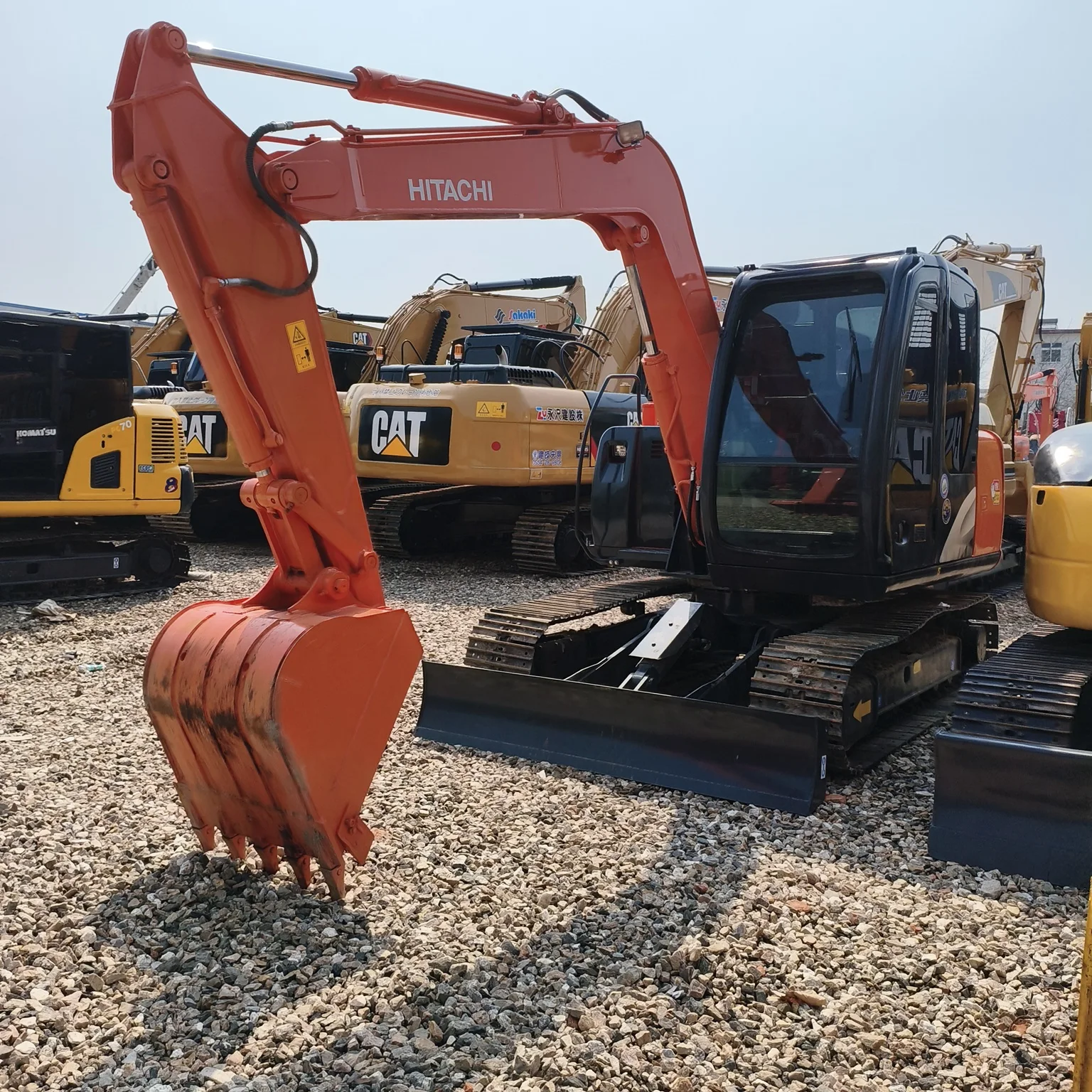 Low Price Hitachi 7 Ton Excavator ZX70 Hydraulic Excavator Crawler
