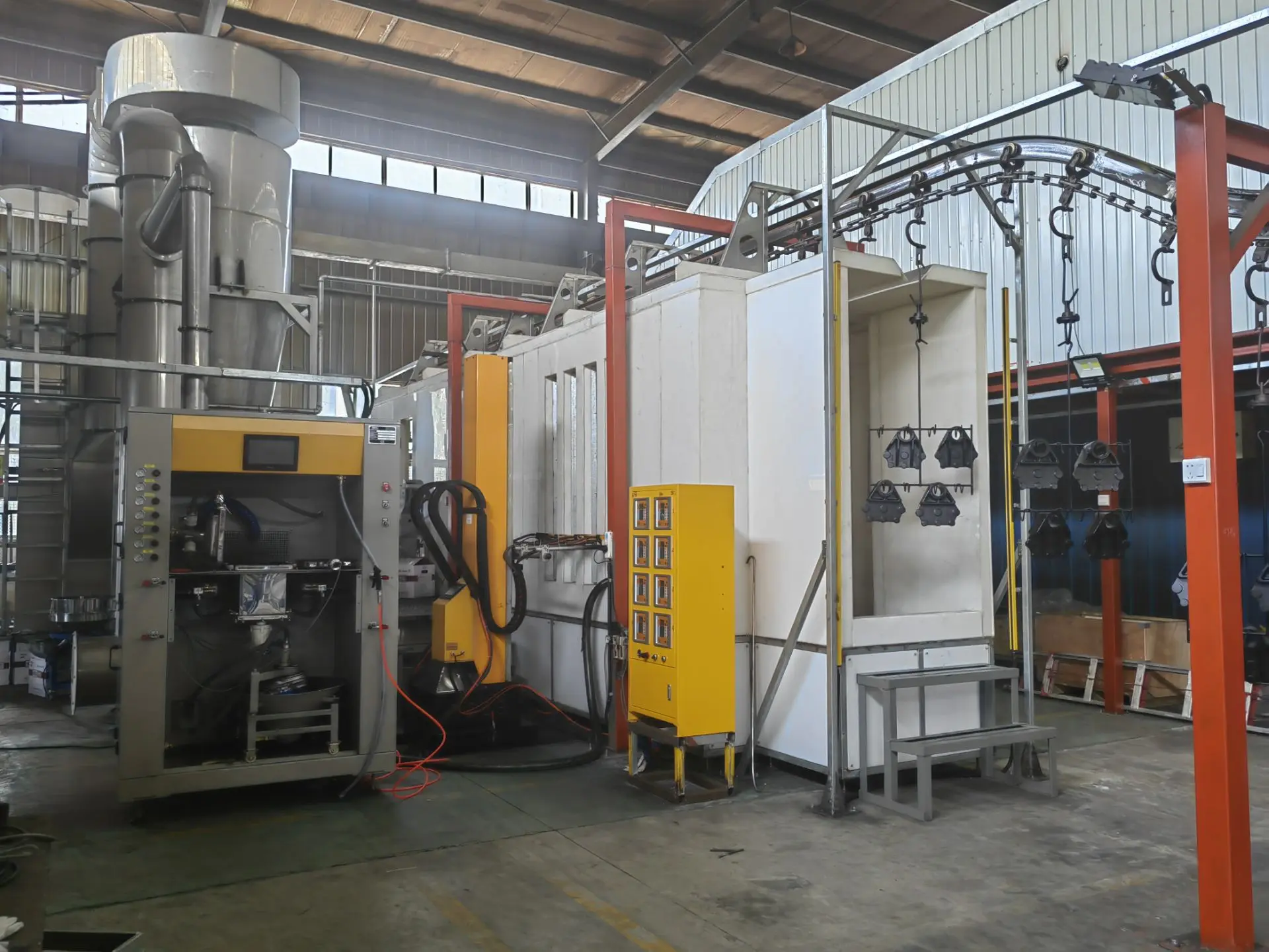 PP Automatic Powder Coating Booth Electrostatic Powder Coating Paint ...