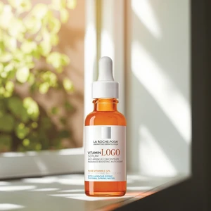 Radiant Hydrating Face Serum with Vitamin C Hyaluronic & Salicylic Acid 30ml Boost Wrinkle Reduction & Glow