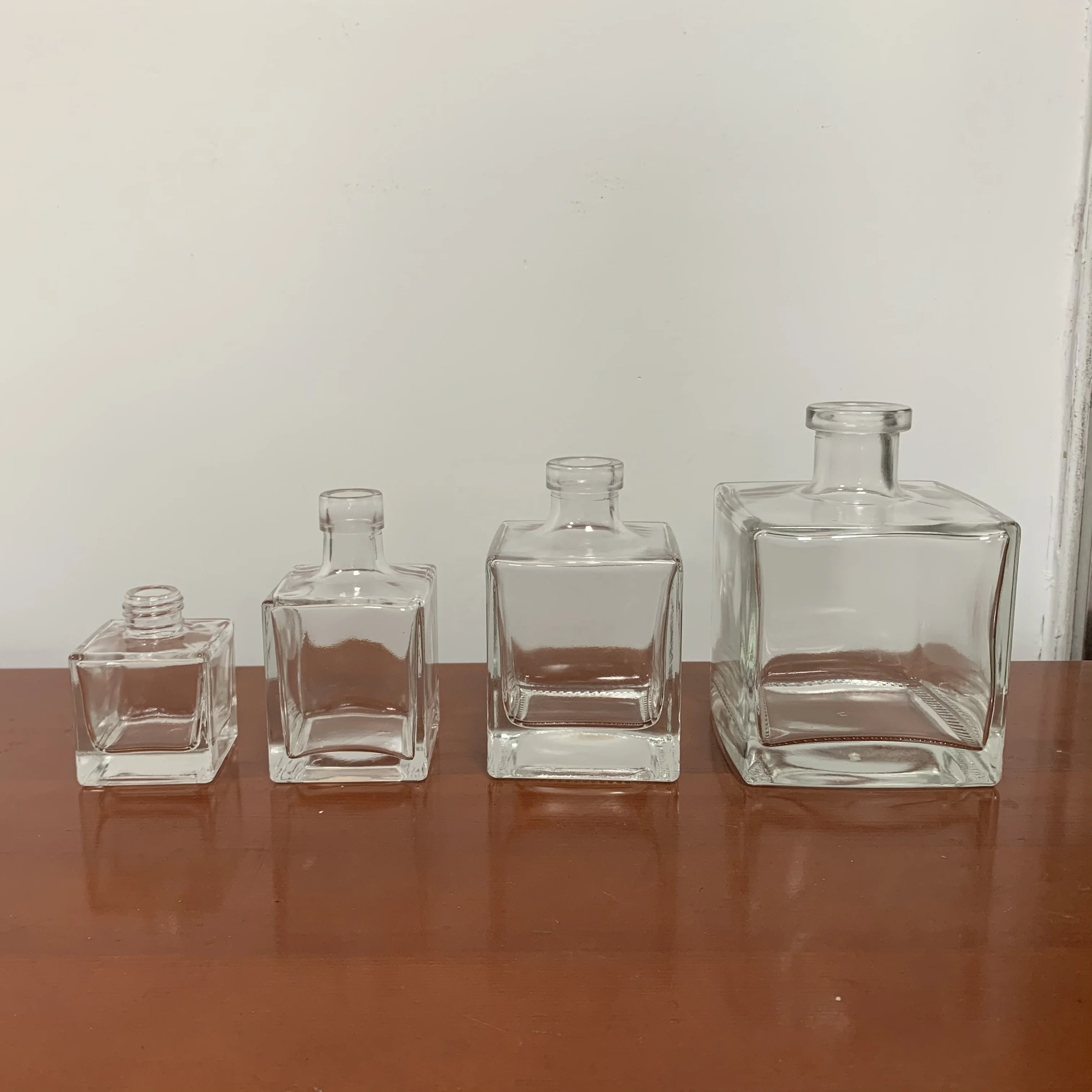 Thick Bottom 100ml 200ml 500ml Rectangle square Super Flint Glass Perfume Bottle with Cork