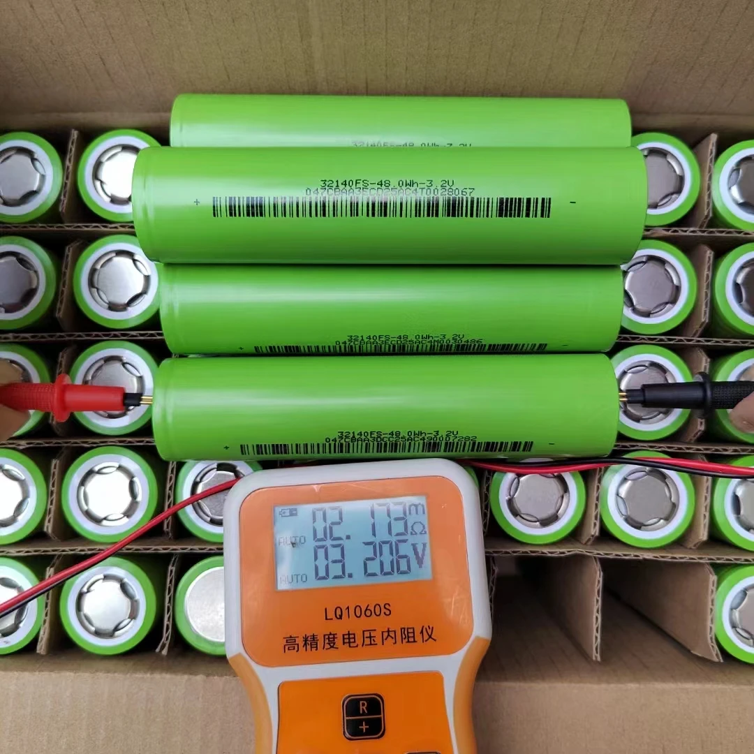 32140 3.2V 15Ah リチウム鉄リン酸バッテリー 32140 Lifepo4 高