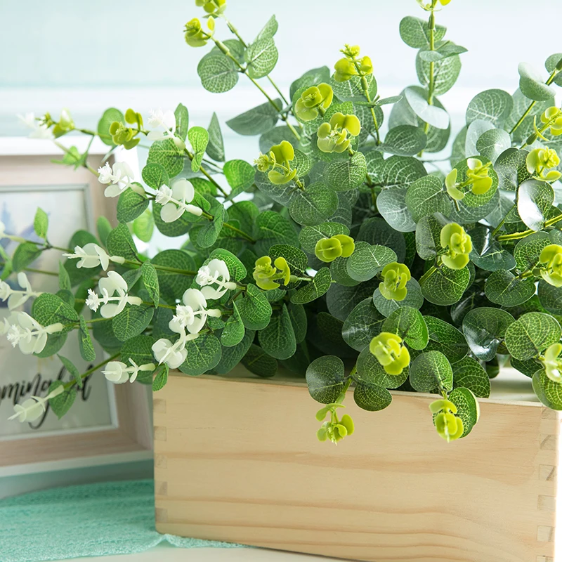 Factory Wholesales Artificial Gypsophila Silk Eucalyptus Leaves Faux