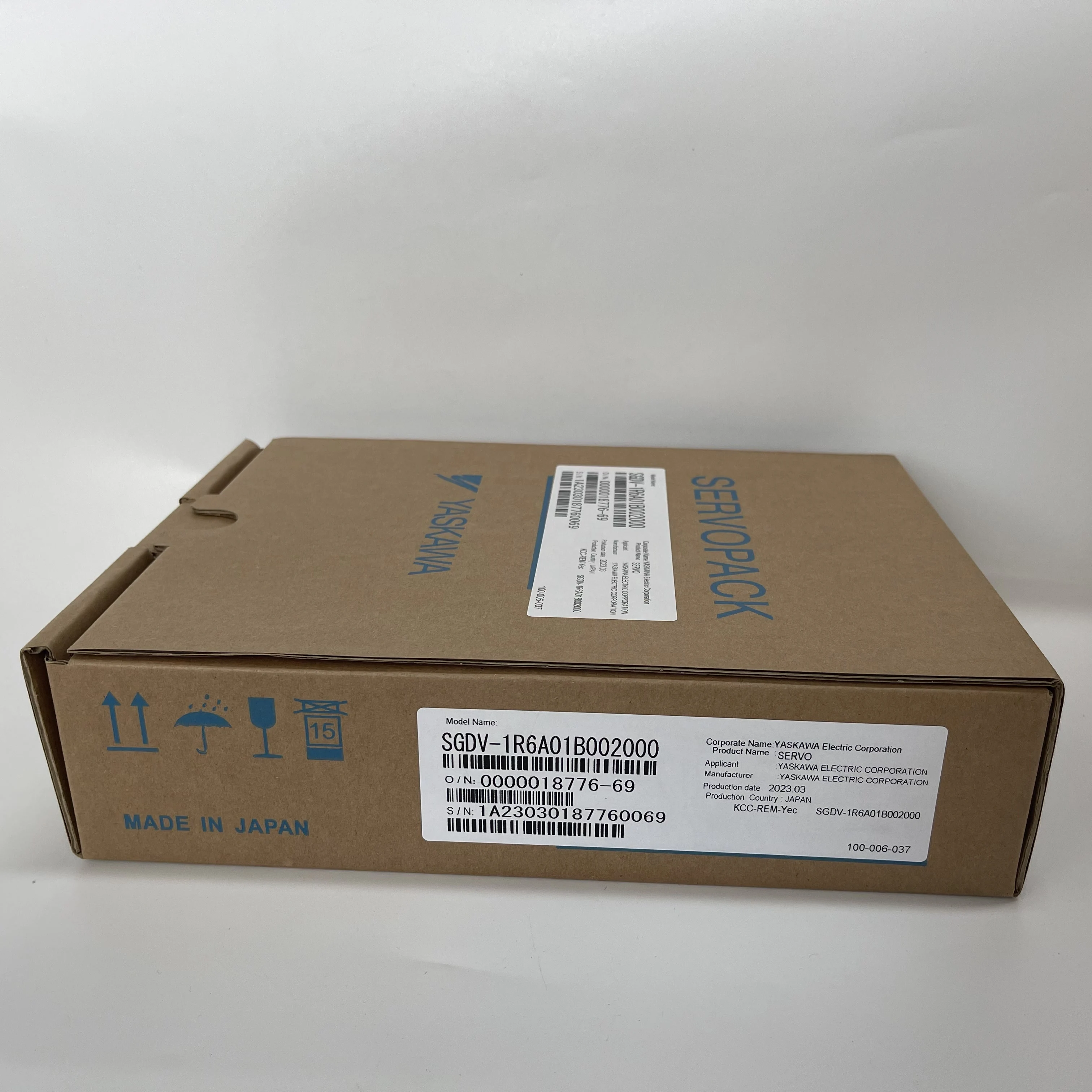 Yaskawa AC Servo Driver SGDV-1R6A01B002000