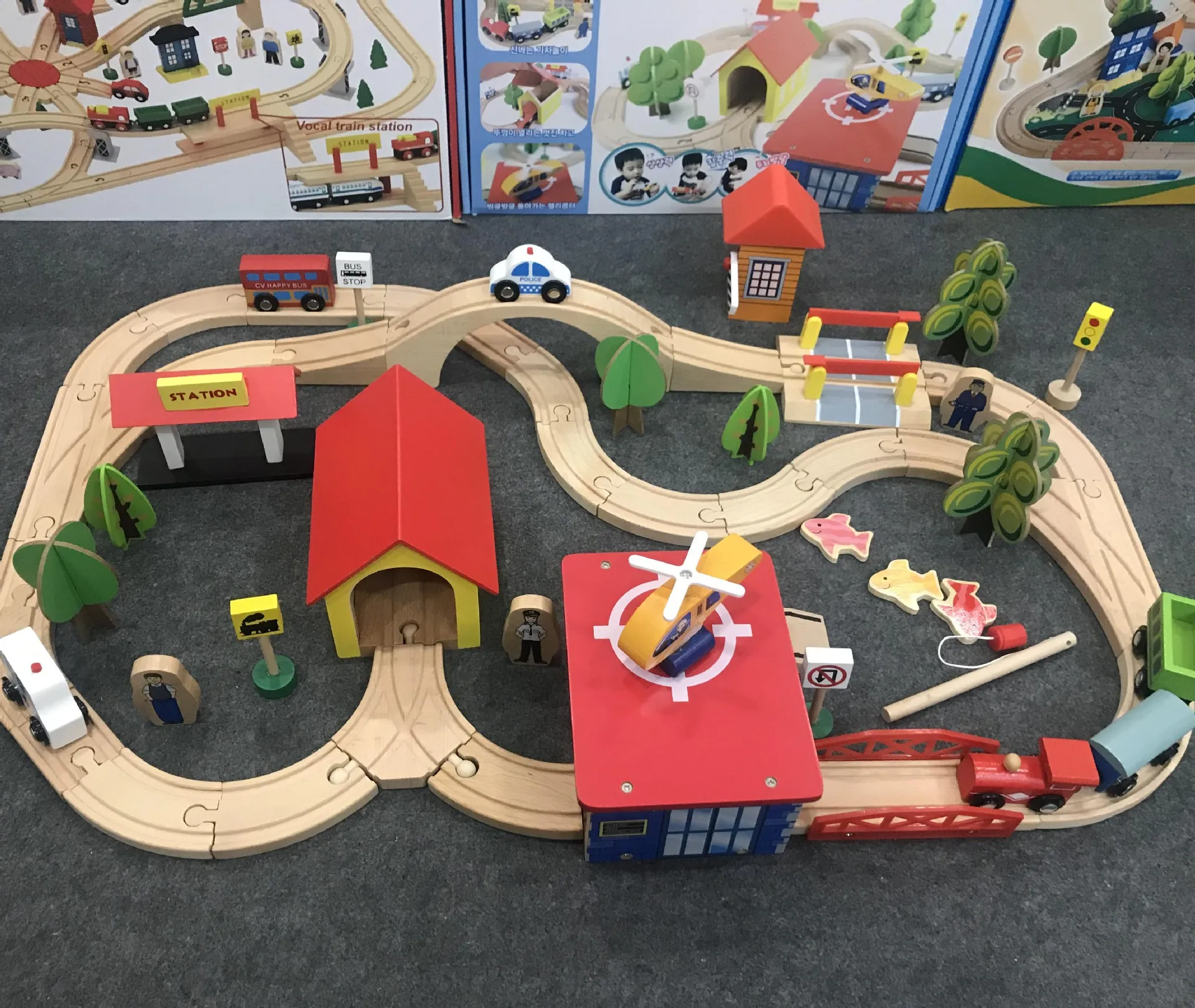 Wooden Parking Railway Toy Road Traffic Track Play Set Puzzle Toys
