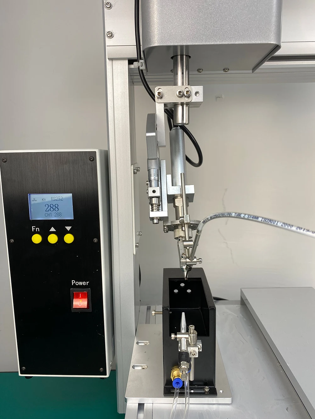 MD-DD-T53311R Desktop 4 Axis Single Head Dual Platform Automatic Soldering Machine