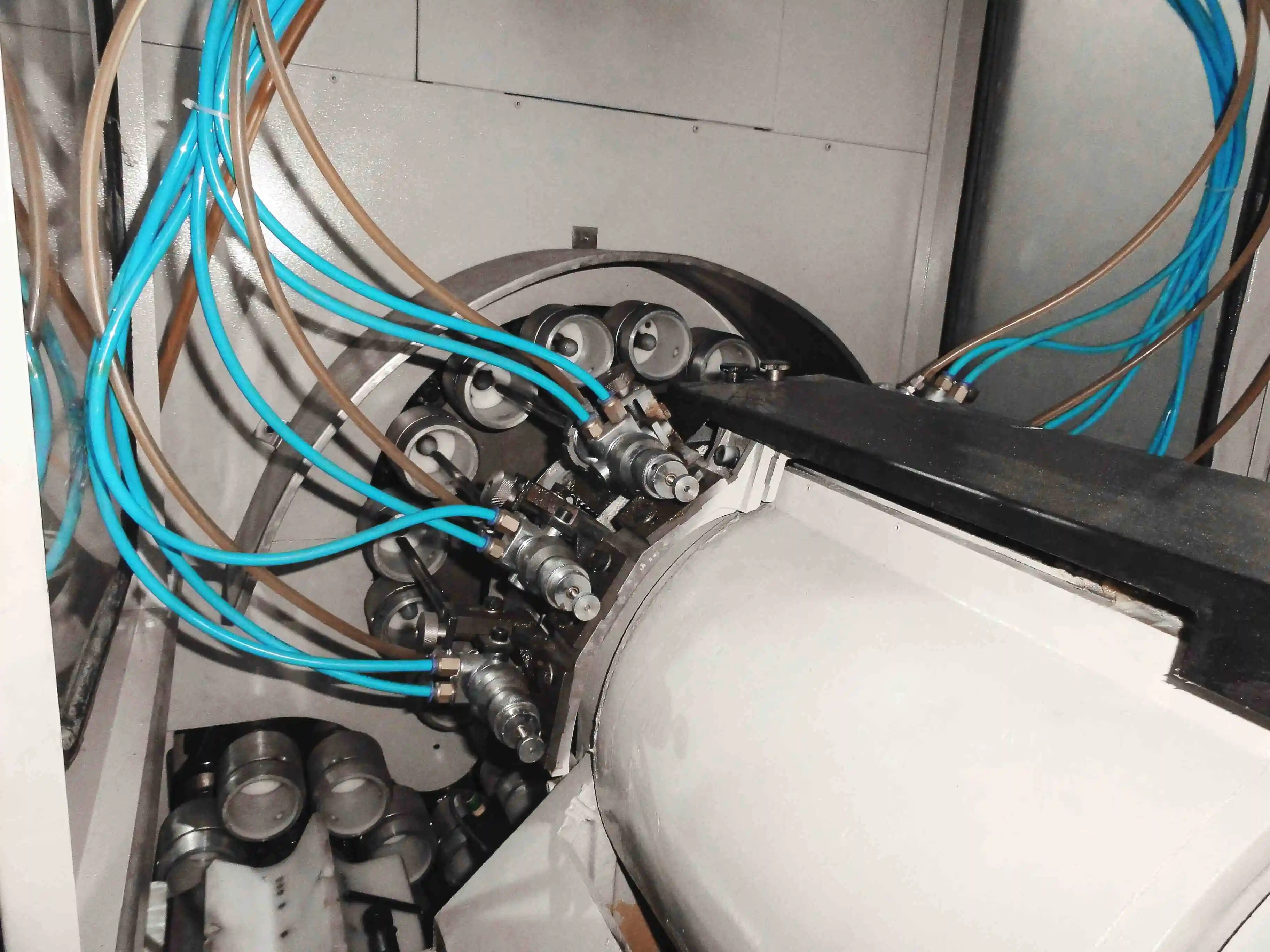 
 Внутреннее покрытие машина для алюминиевых аэрозольных баллонов делая линию PTC01  