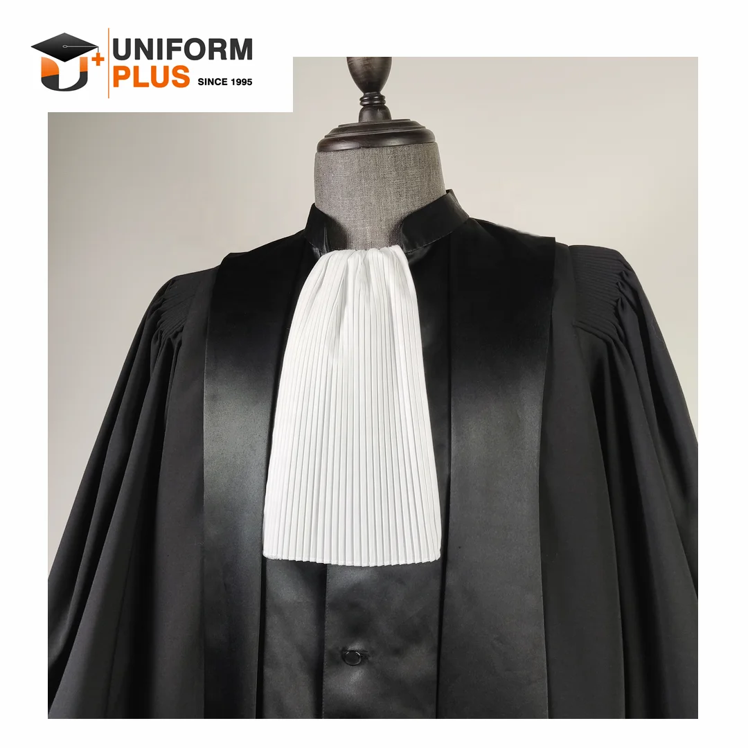 Traditional Legal court regalia attire judge lawyer solicitor avocats ...