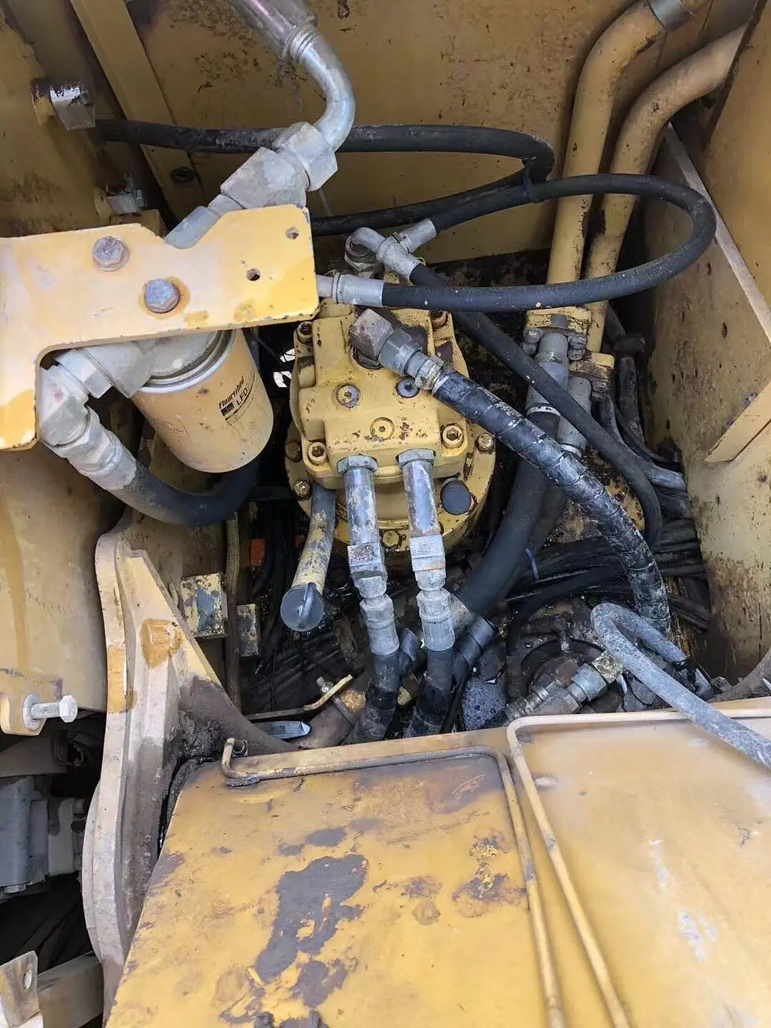 CAT 313 Excavator 13 Ton - Reliable Crawler Digger for Sale