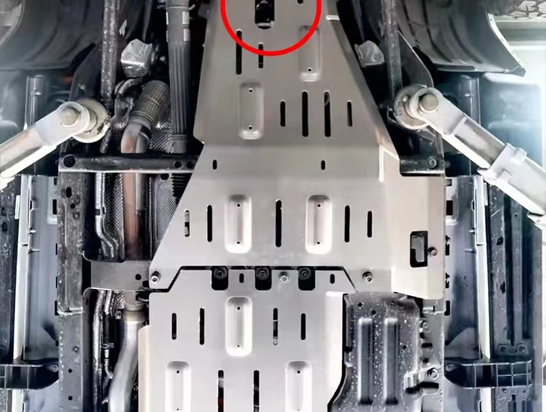 जेईईपी टोयोटा फोर्ड के लिए 3 मिमी 5 मिमी 8 मिमी मोटी एल्यूमीनियम मिश्र धातु अंडरबॉडी प्रोटेक्शन स्किड प्लेट 3