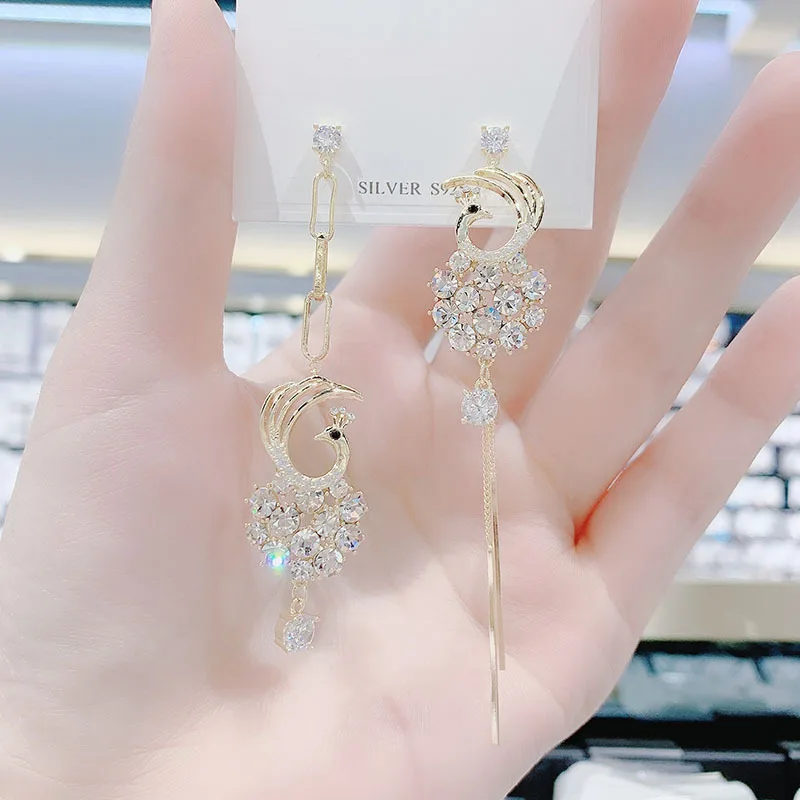 Daisy Flower Asymmetrical Korean Earrings  Stylish Looks