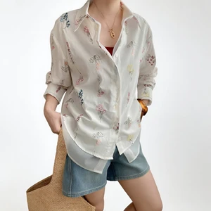 Custom Women's White Floral Print Imitated Two-piece Button-down Shirt