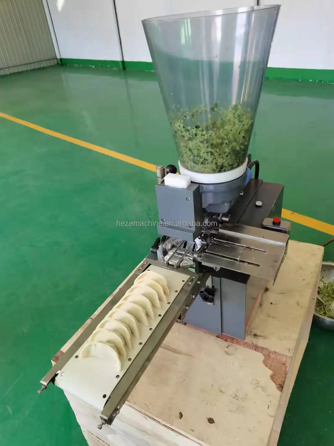 Automatic Dumpling Empanada Making Machine Samosa Ravioli Empanada Machine Maker Pierogi Gyoza Dumpling Machine