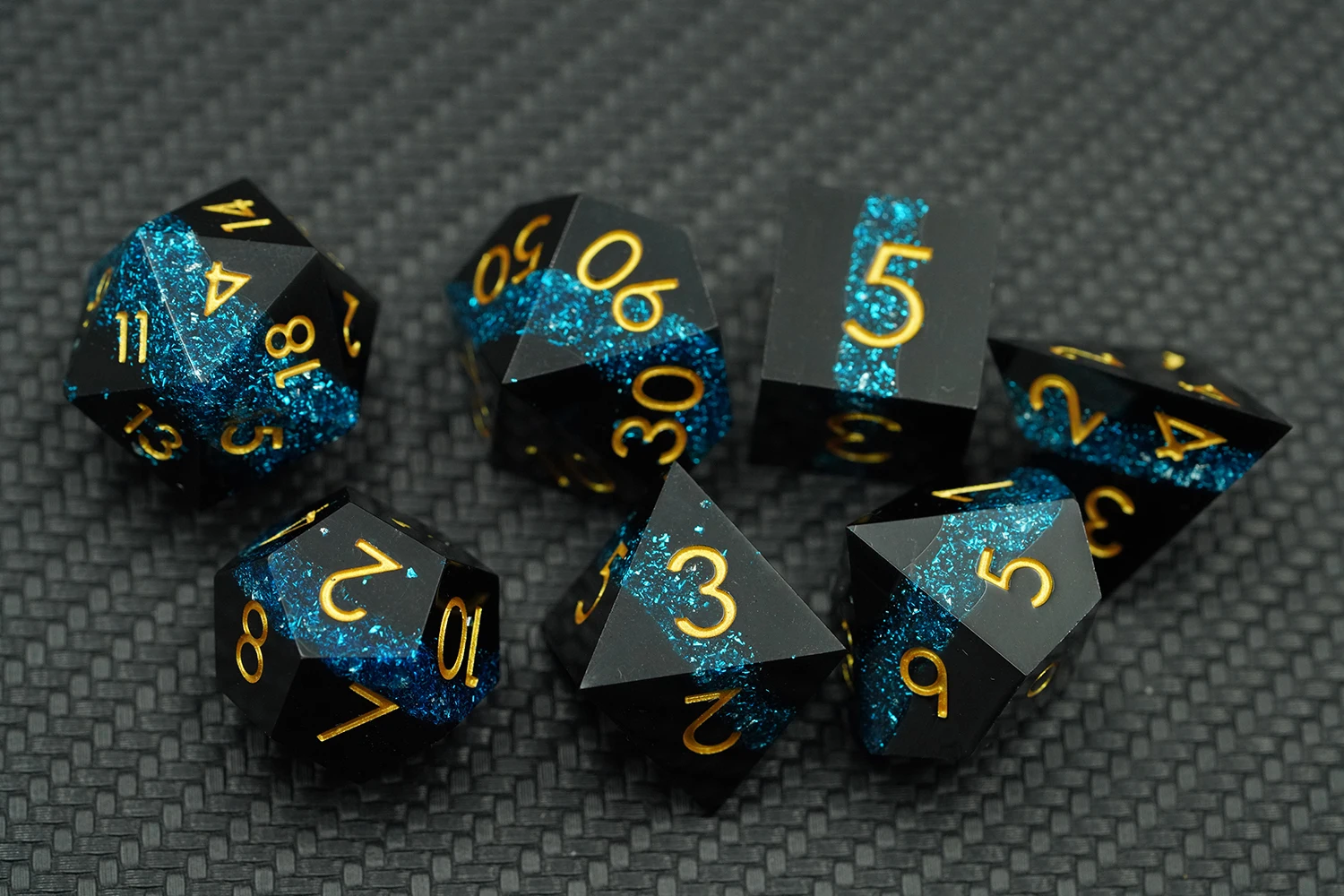 High Quality Blue Black Striped Resin Dice Set Polyhedral Shape Custom Wholesale Factory for Dungeons Dragons RPG Gold Number supplier