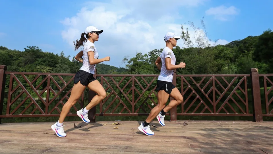 Best Marathon Running Shoes Latest Design Cushioning Training Sneaker