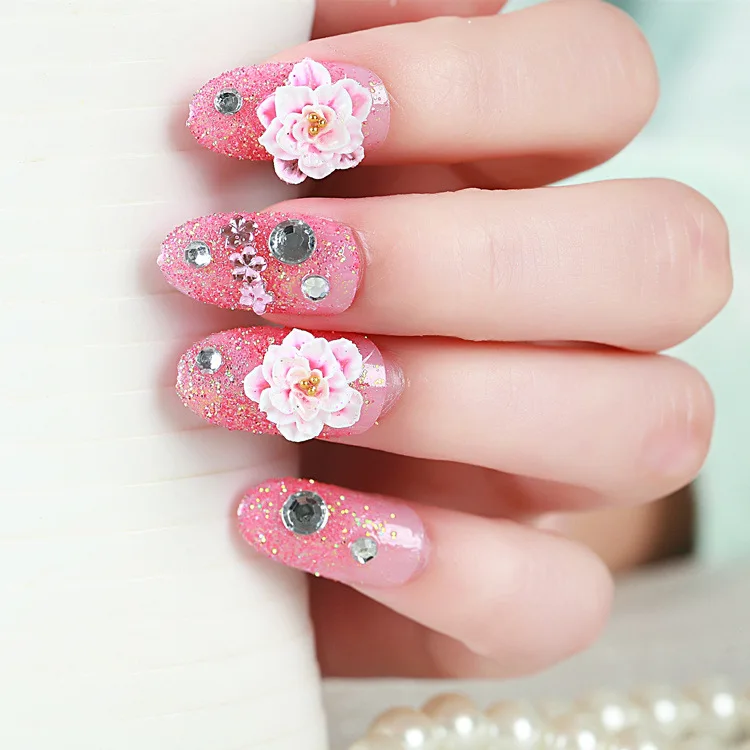 Fashionable Unique Design Long Artificial Fake Nails White Decorated Artificial Fake Nails