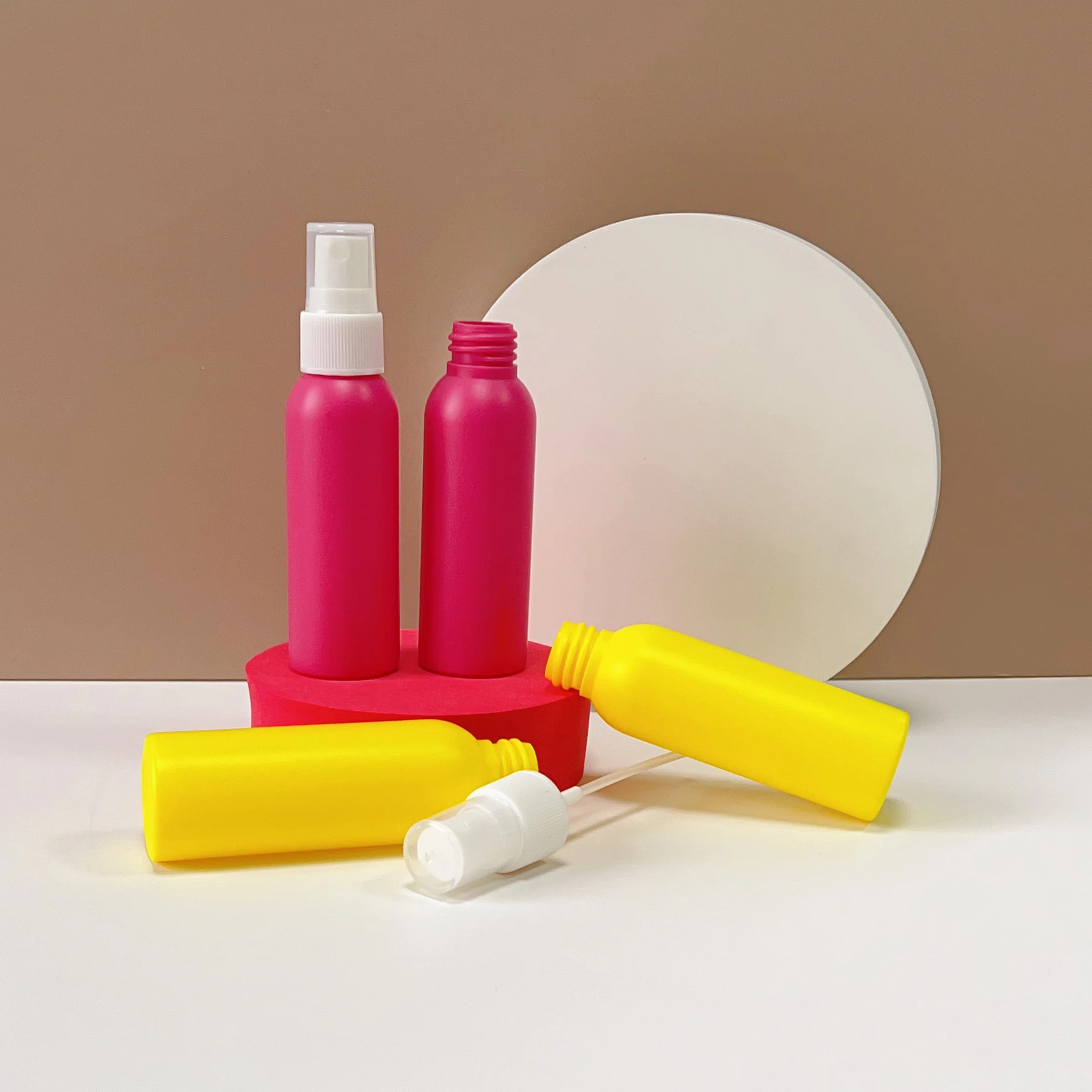 Various Capacities High Quality Empty Fine Mist HDPE Plastic Bottle Makeup Spray Bottle Moisturizer Bottle