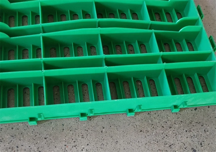 5001000 Mm Goat Slatted Plastic Flooring Sheep Shed For Goat Farming