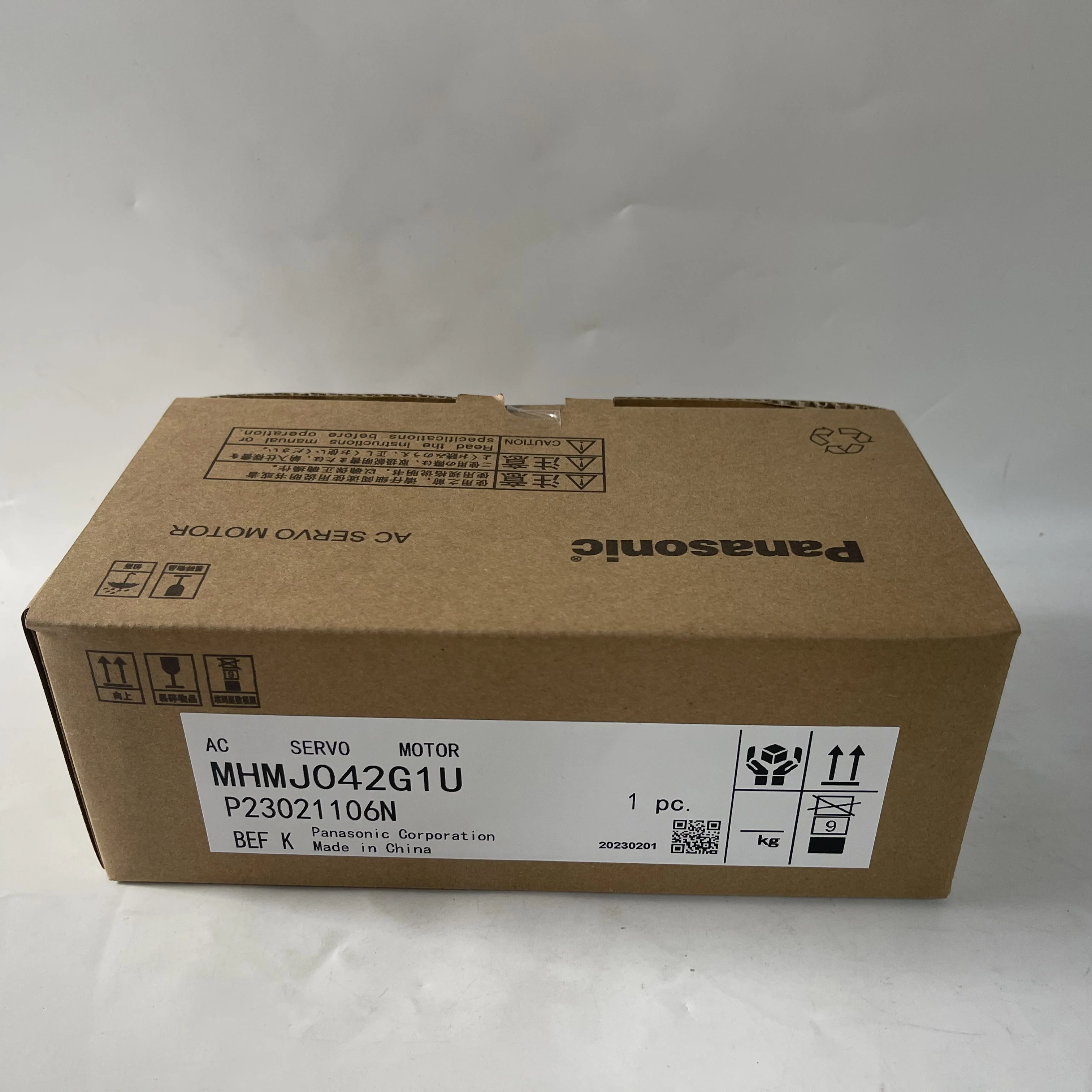 Panasonic AC Servo Motor MHMJ042G1U Panasonic AC Servo Motor MHMJ042G1U
