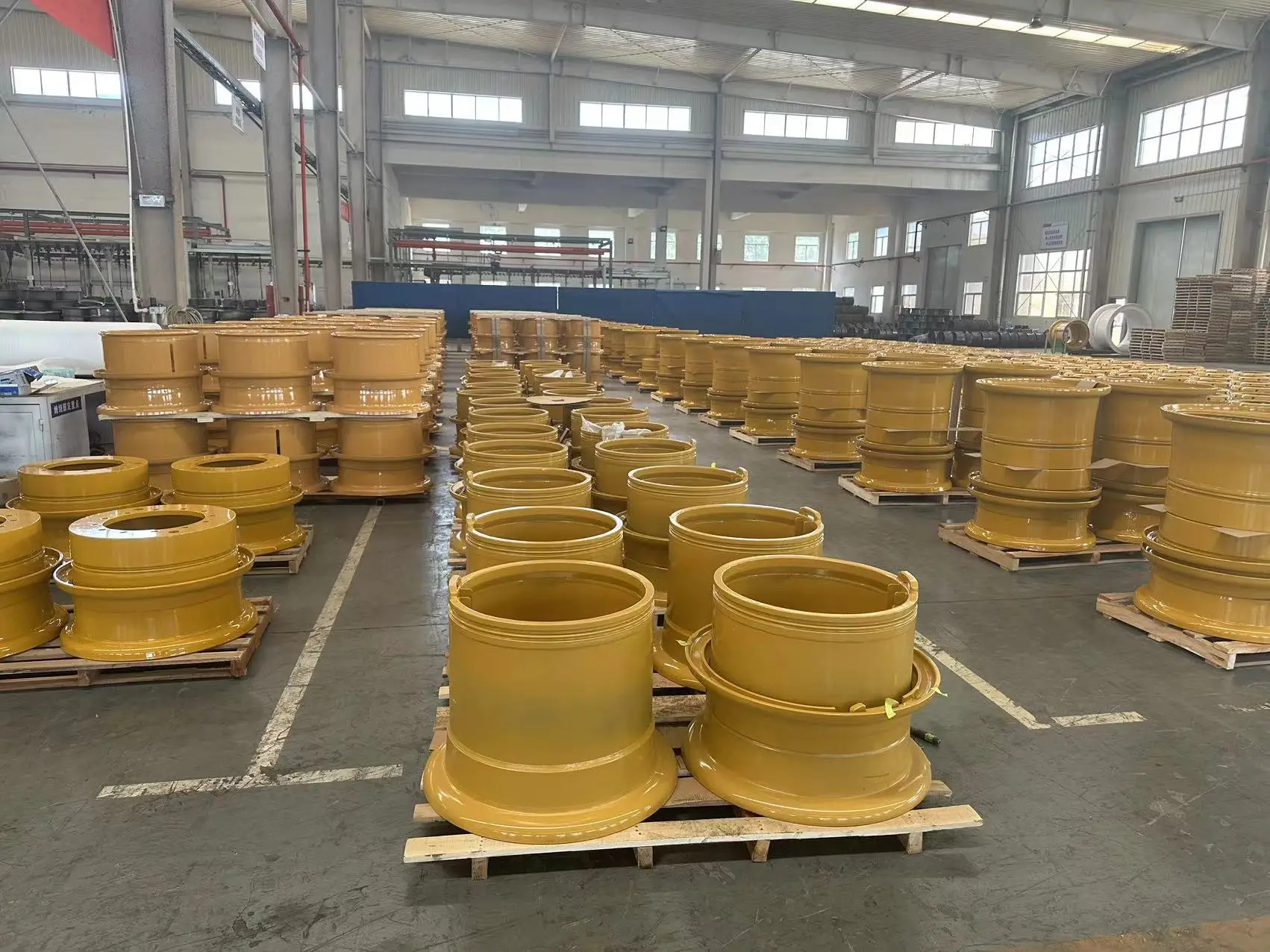 Steel Wheel Rim Manufacturers - Heavy Truck 25-25.00/3.5
