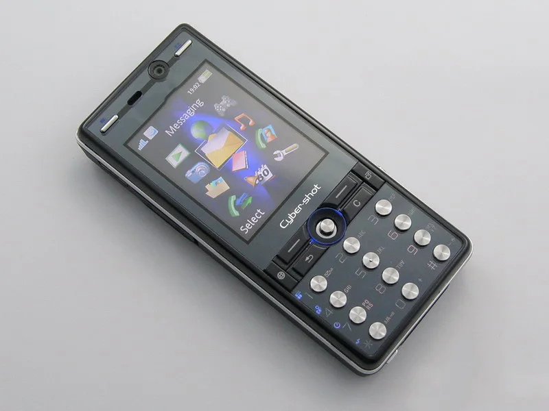 Sony Ericsson K810i 3G mobile phone with Feet
