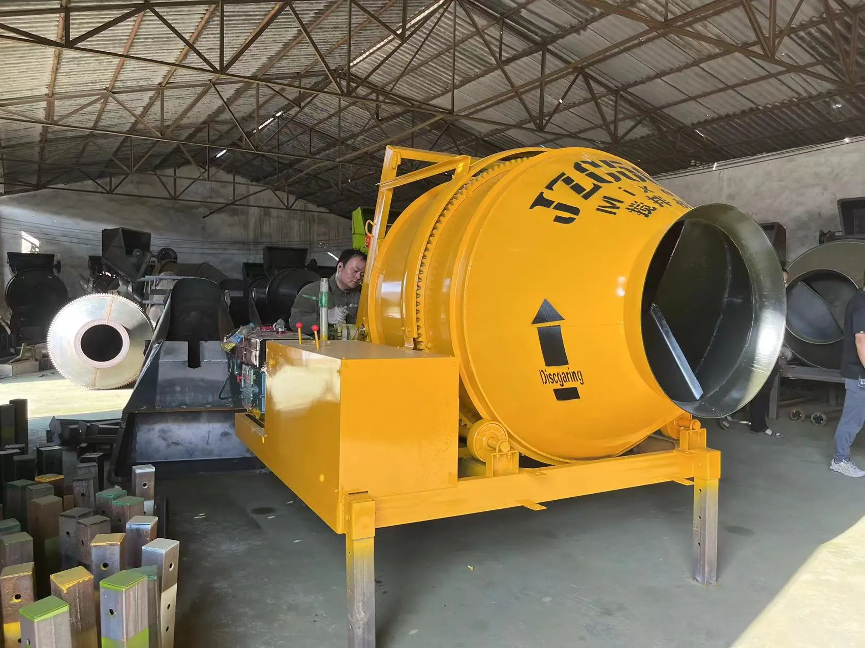 320l Drum Mixer Hydraulic Concrete Tank Machine Diesel Self-loading ...