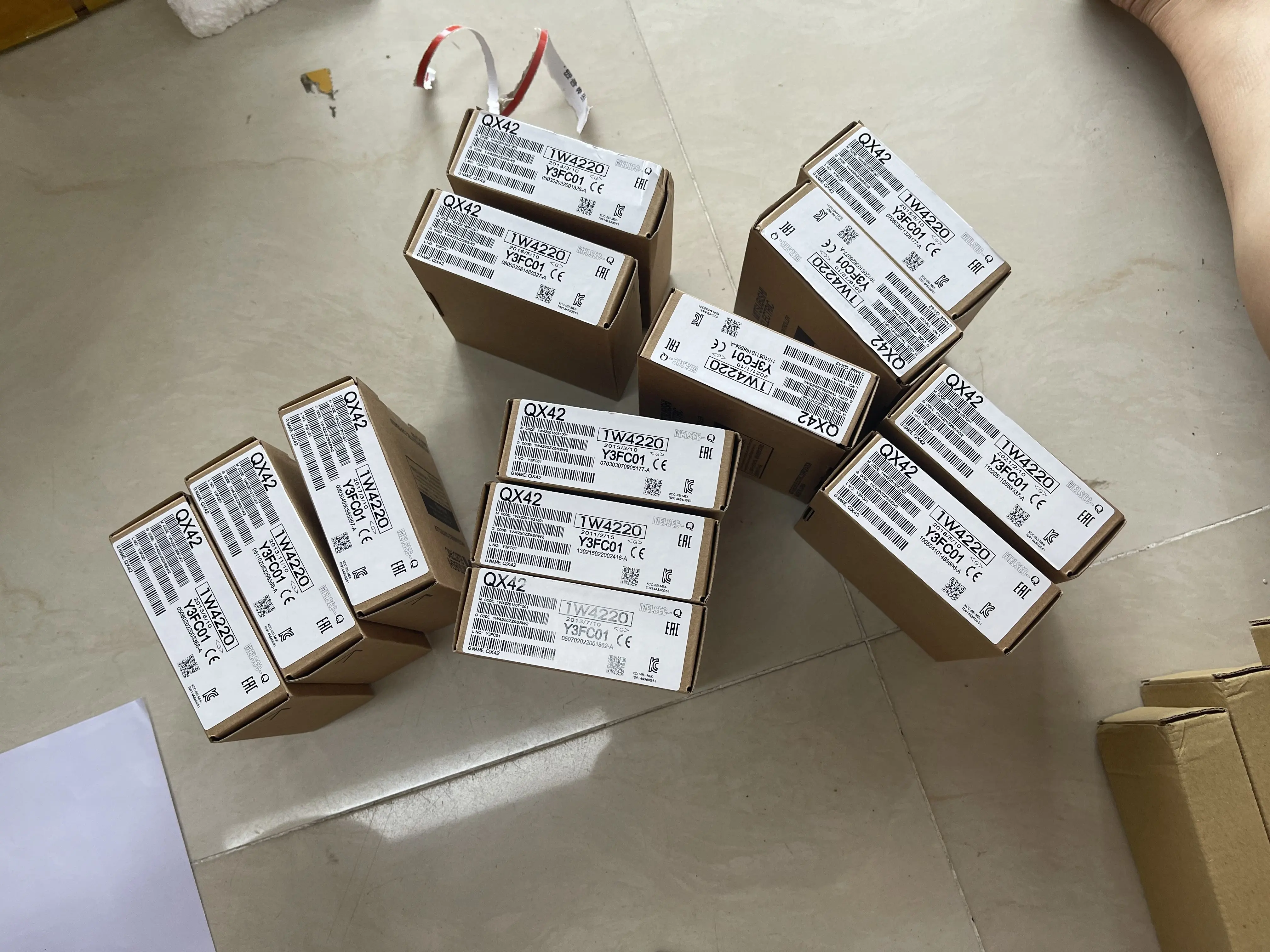 Mitsubishi PLC Digital Input Module QX42