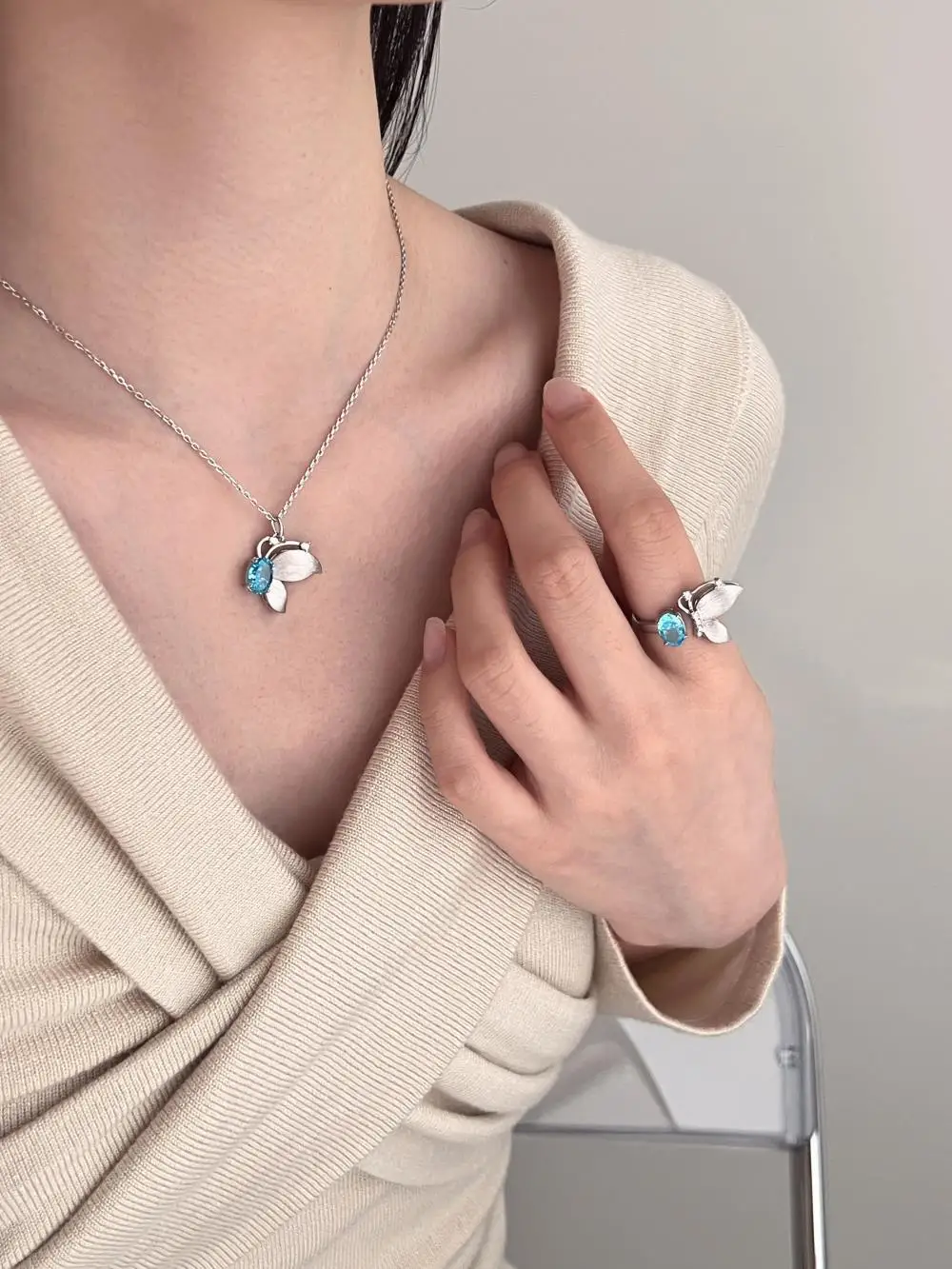KAKODIY Beautiful Women's Blue Gemstone Pendant 925 Sterling Silver Women's Jewelry Gold Plated Necklace detail 2