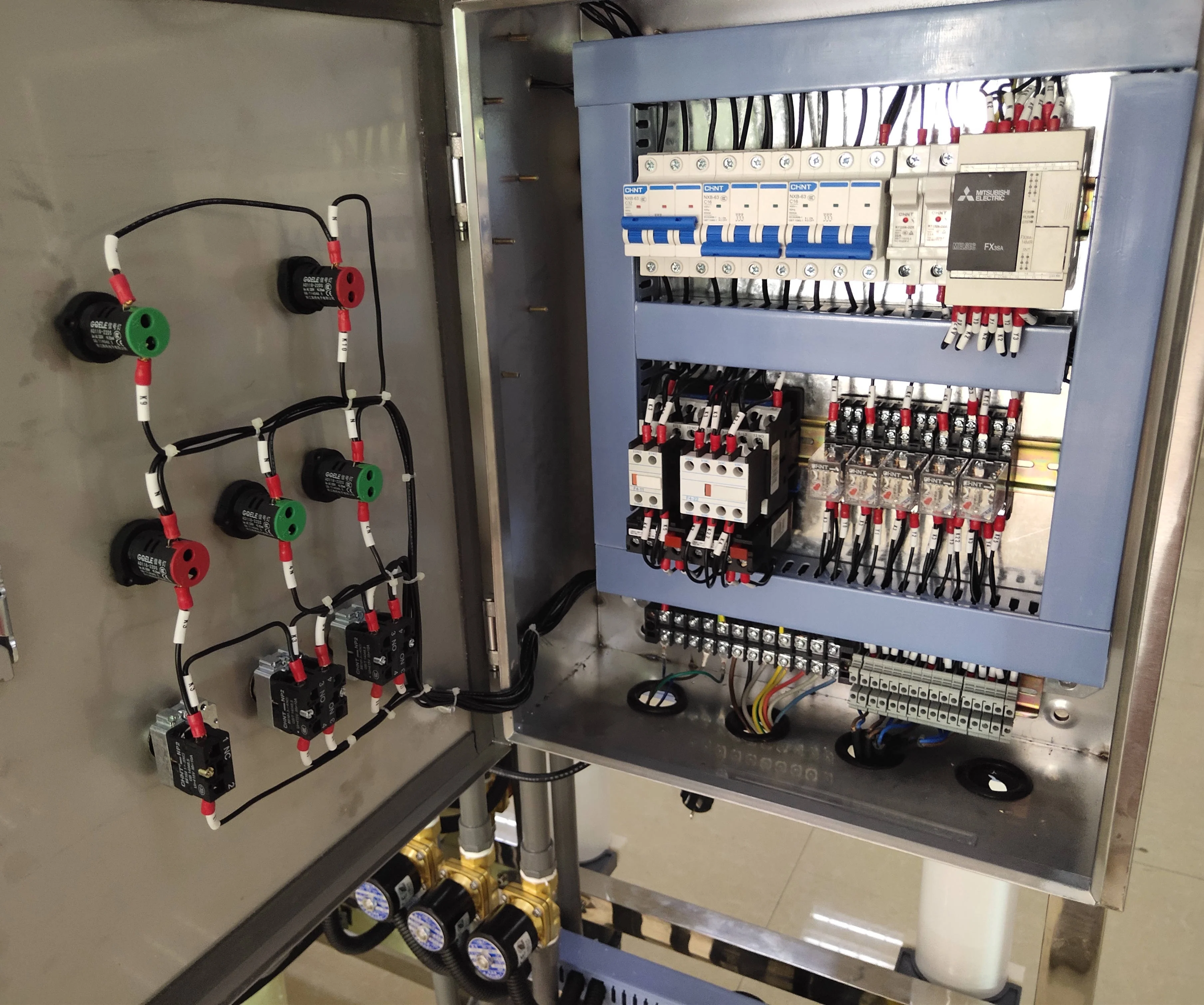 1000 LPH Automatic Ultrafiltration Machine UF Water Treatment Filtration System Portable Mineral Drinking Line