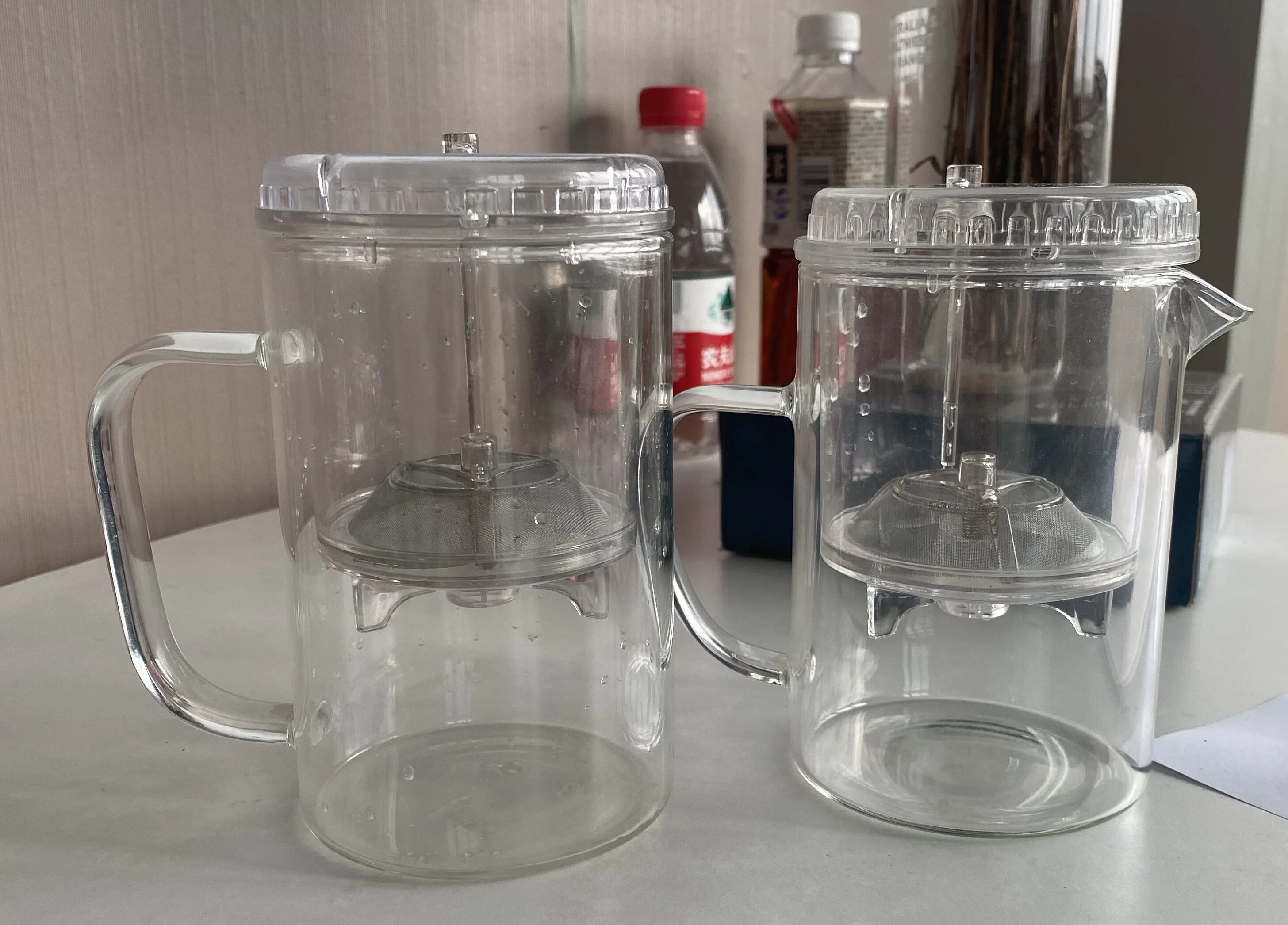 500ml Press Button Modern Design Borosilicate Glass Teapot With Infuser