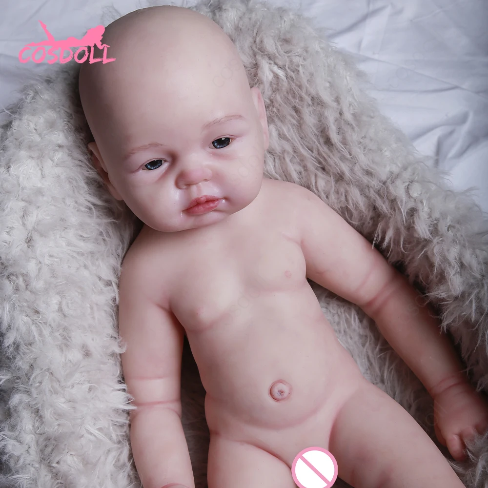 Baby nude in Guangzhou