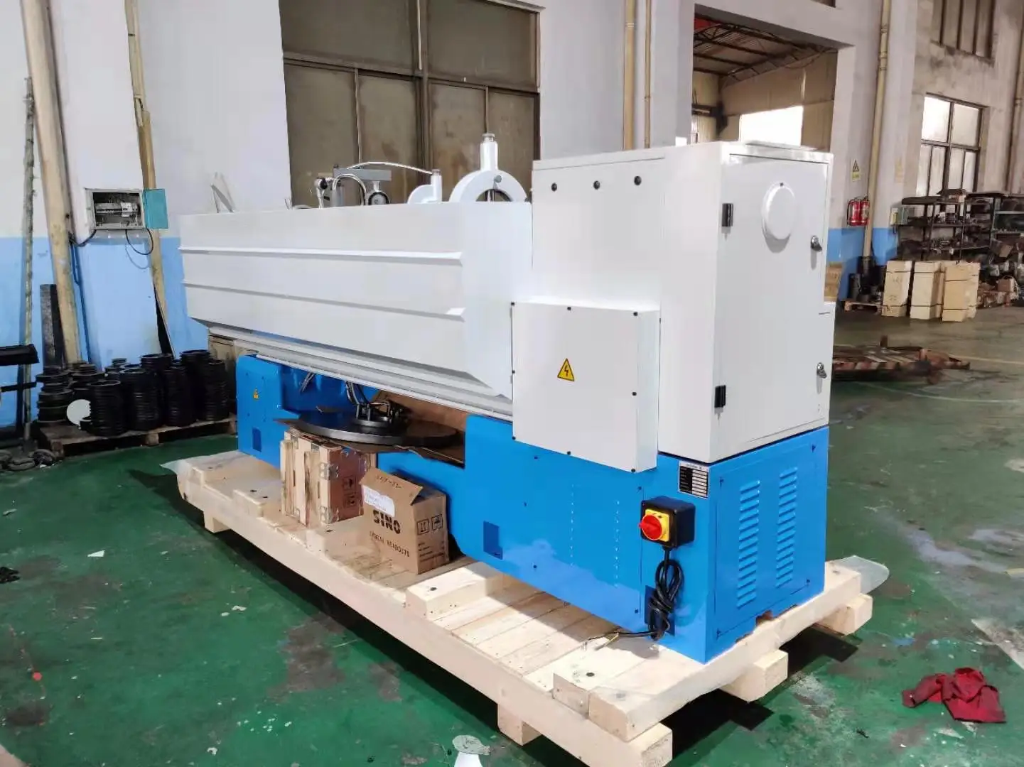 Good Price of Metal Lathe 510mm Manual Lathe Machine C6251 With Big Bore 80mm Lathe Metal Working Machine