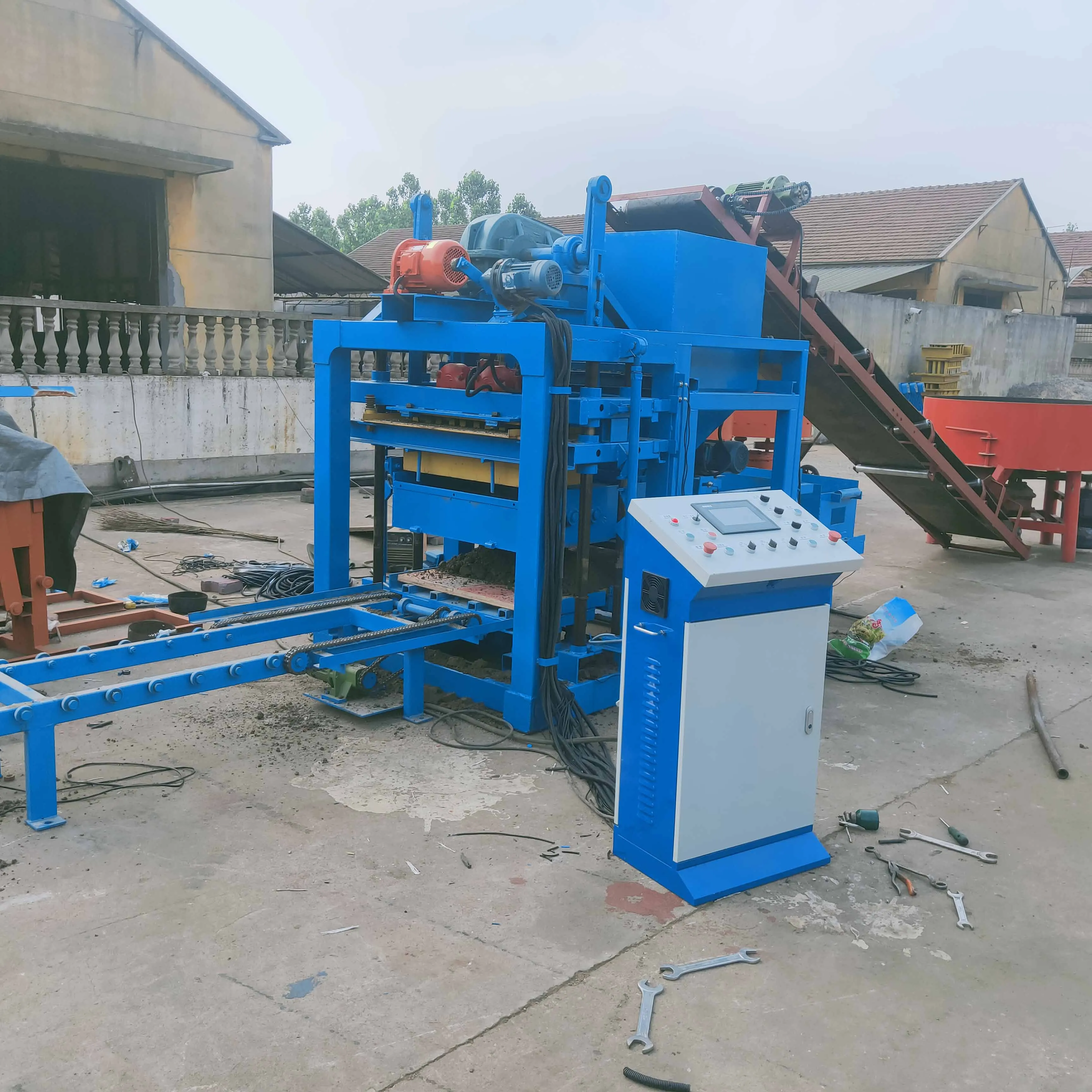 Small Clay Brick Making Machine Hallow Blocks and Red Brick Making Machine Recycled Plastic Bricks Making Machine