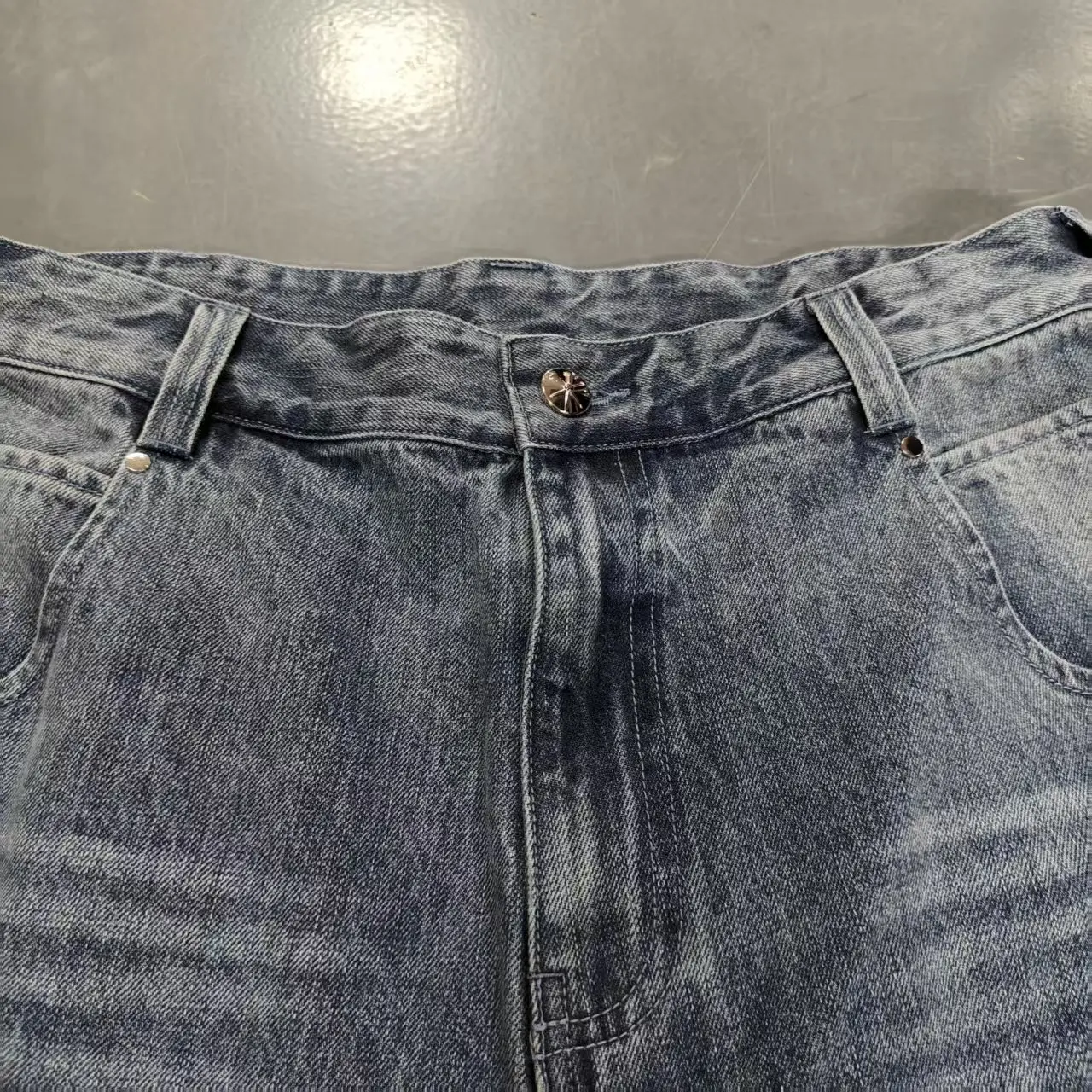 Salati Custom Men'sHeavyweight Denim Shorts Rhinestones Crystal Jorts Vintage Zipper FlyCotton OEM Service Woven Mid gallery 4