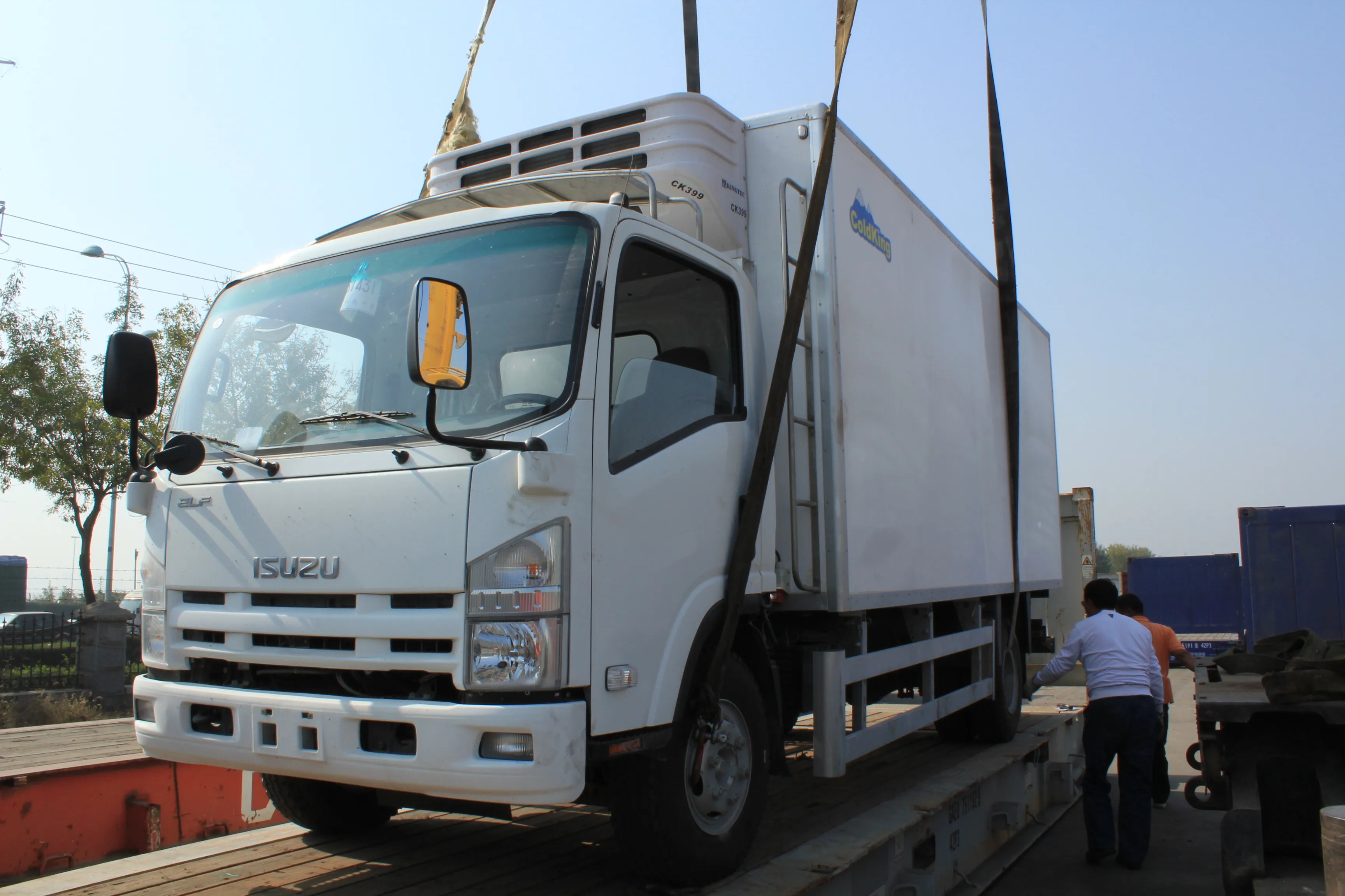 4.3m Length Dry Cargo Body 3.5t Express Delivery Cargo Van Truck Buy