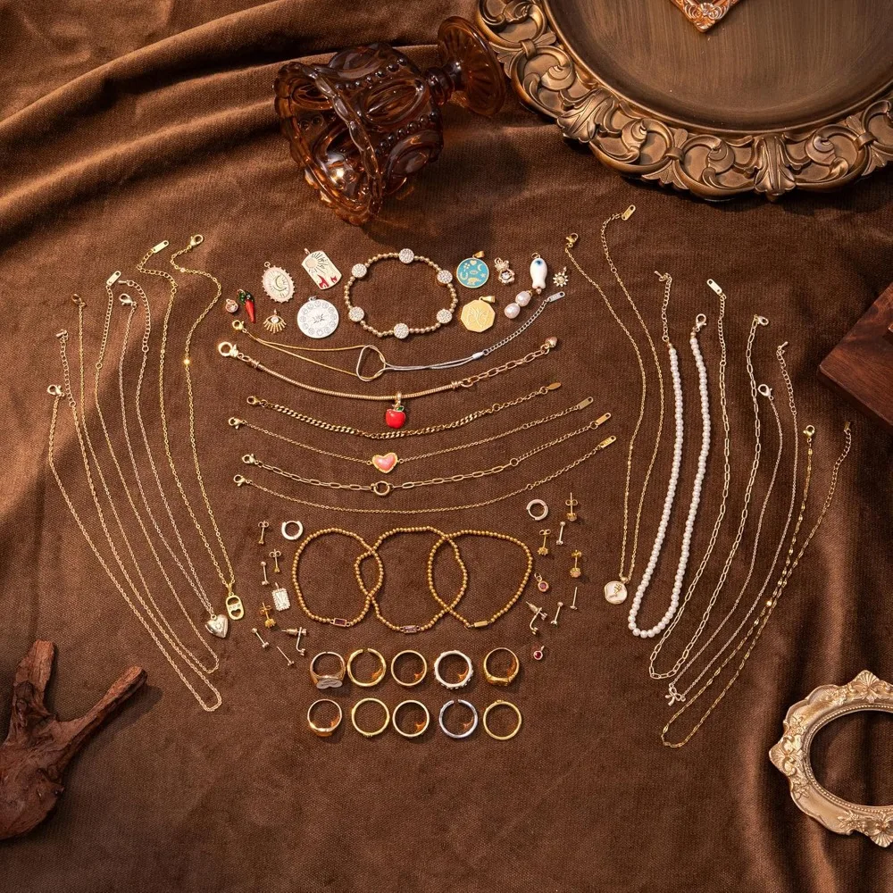 Starfish-inspired jewelry collection