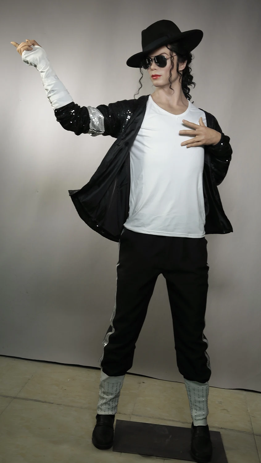 Hyper Realistic Custom Life Size Silicone Famous Singer Statue