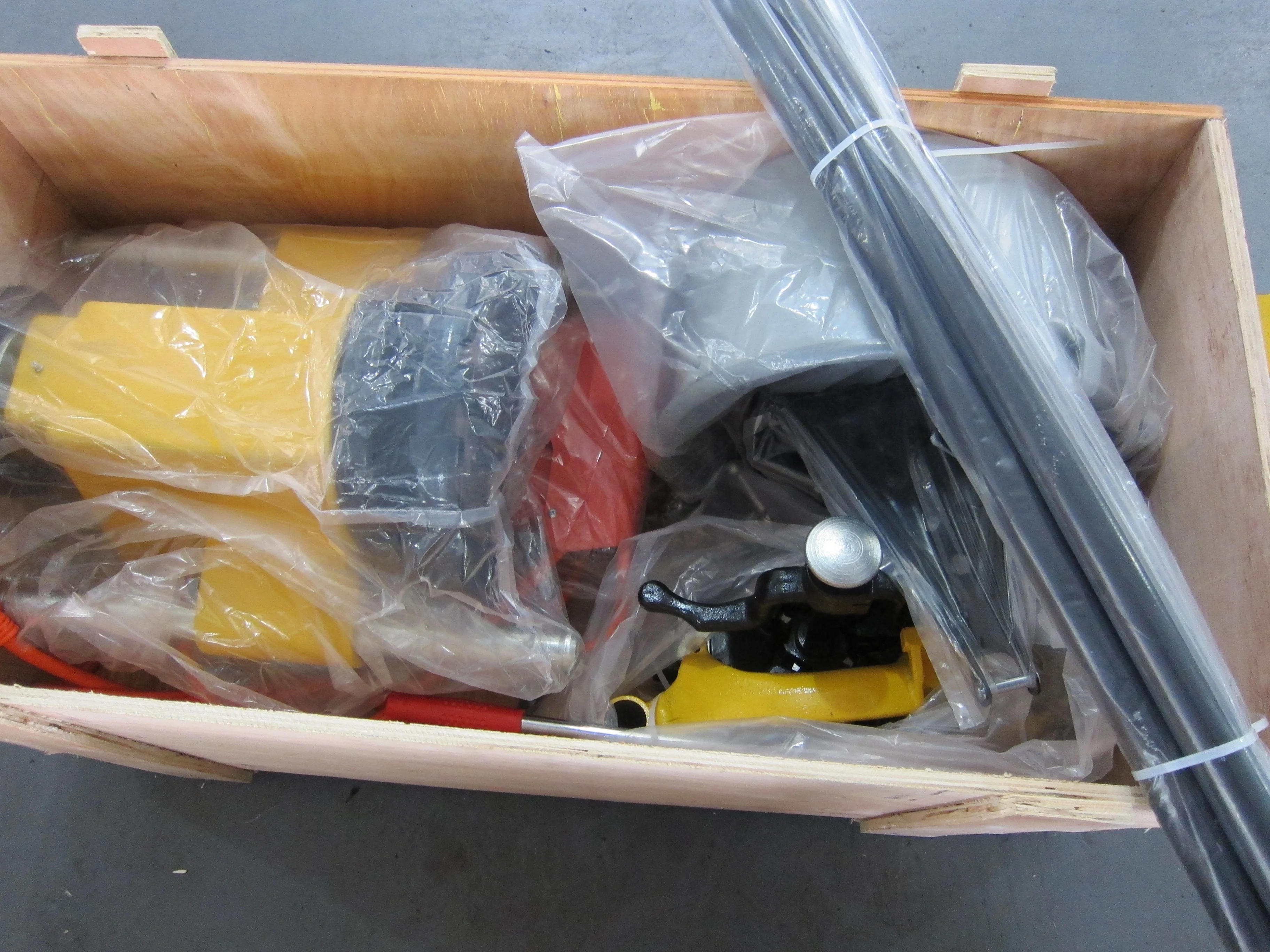 1500W Plumbing Electric 2'' Pipe Threading Machine SQ50D